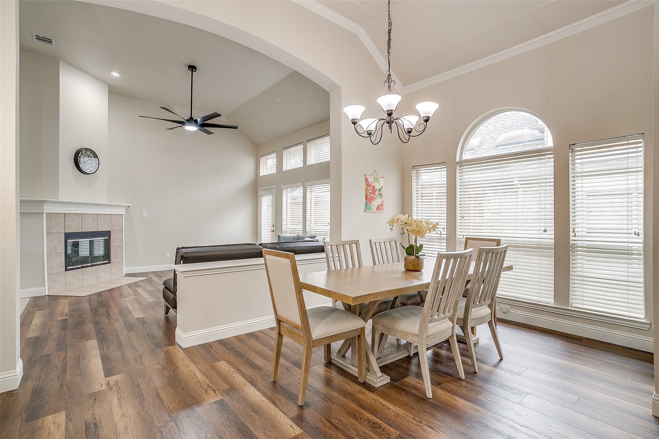 1936 Canterbury Drive Bedford TX 76021