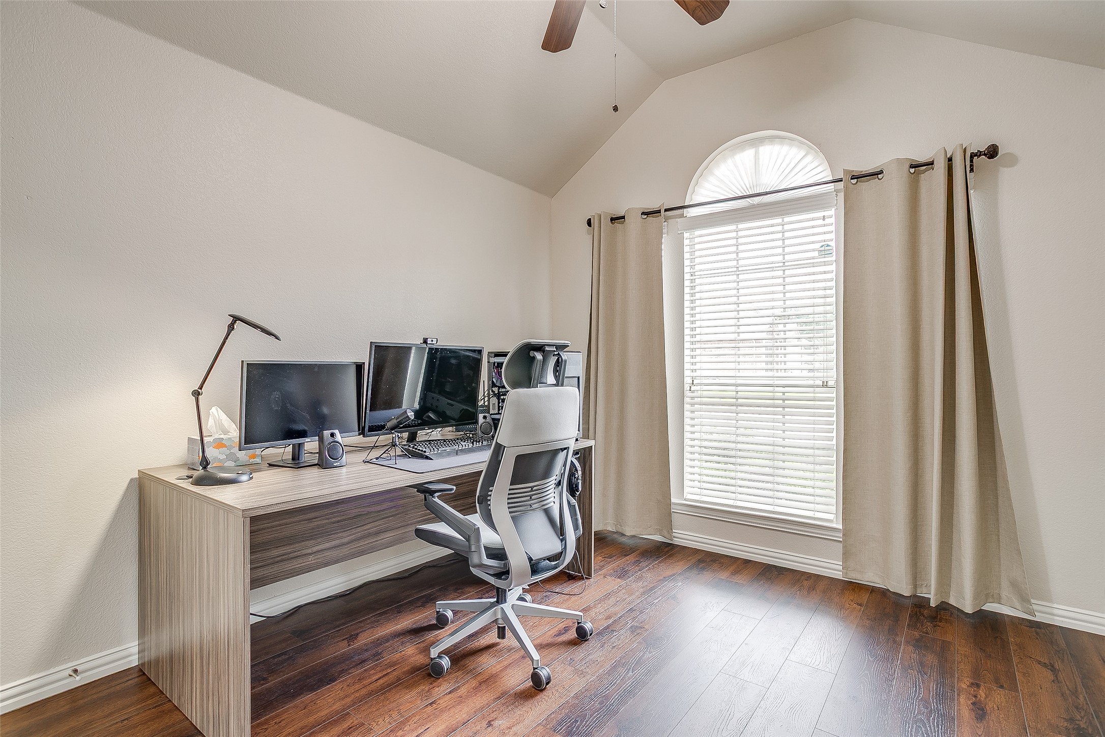 1936 Canterbury Drive Bedford TX 76021