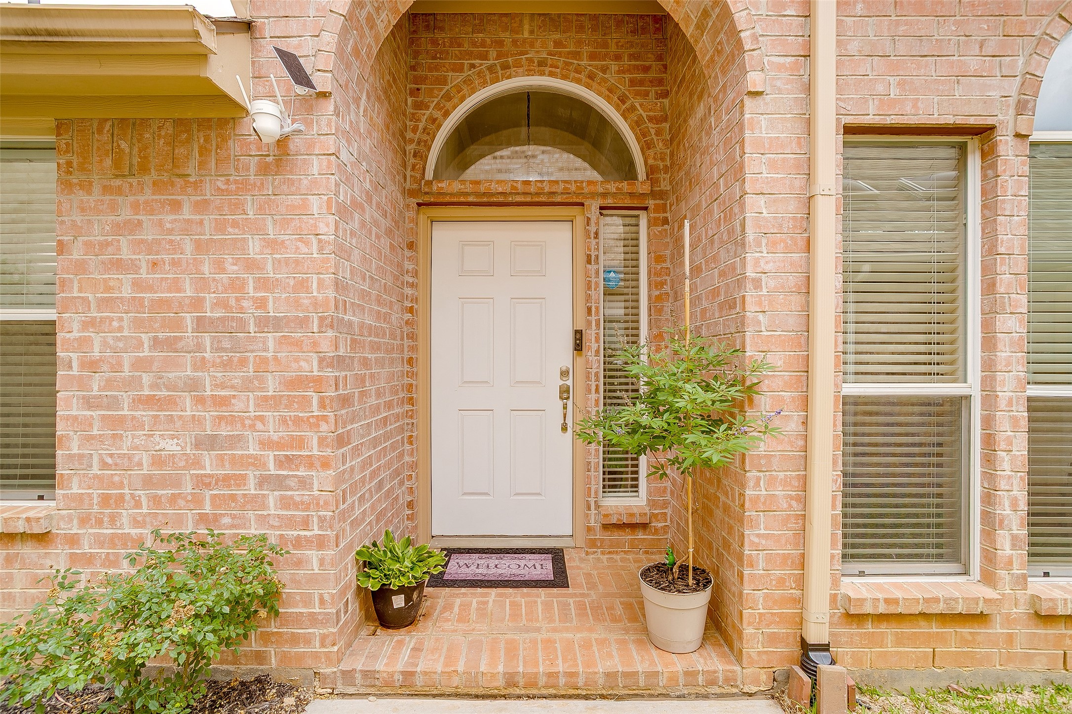1936 Canterbury Drive Bedford TX 76021