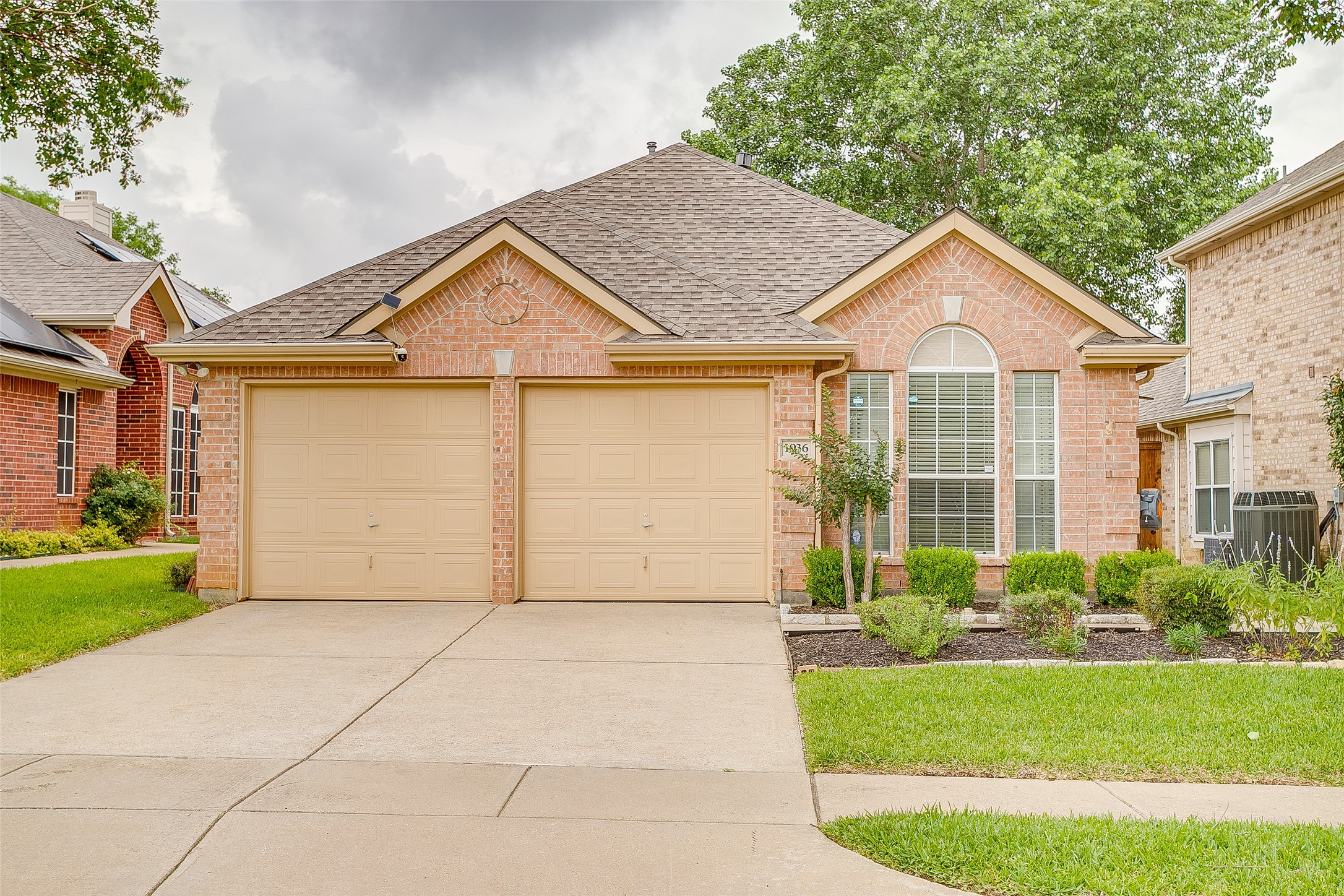 1936 Canterbury Drive Bedford TX 76021