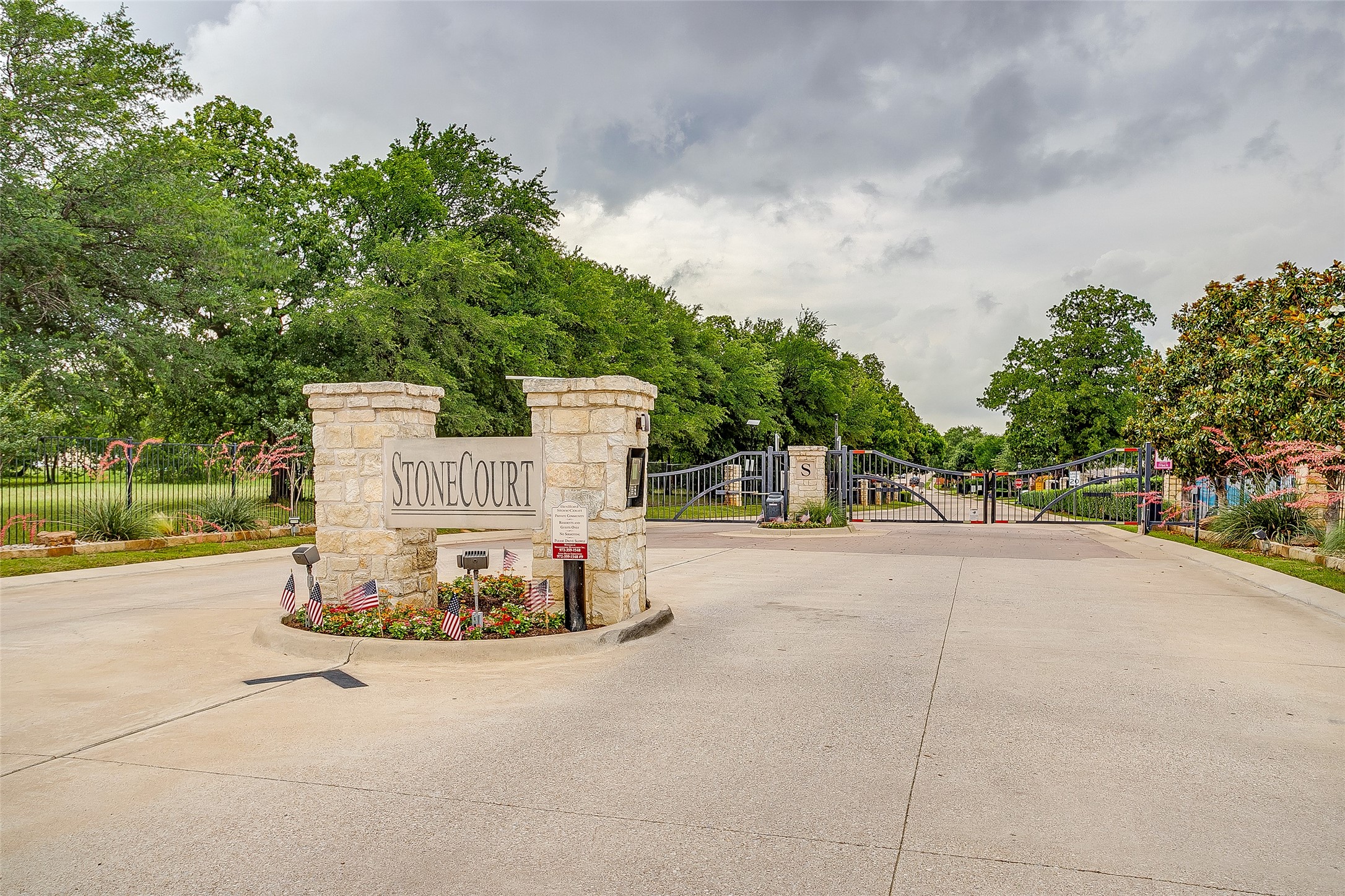 1936 Canterbury Drive Bedford TX 76021