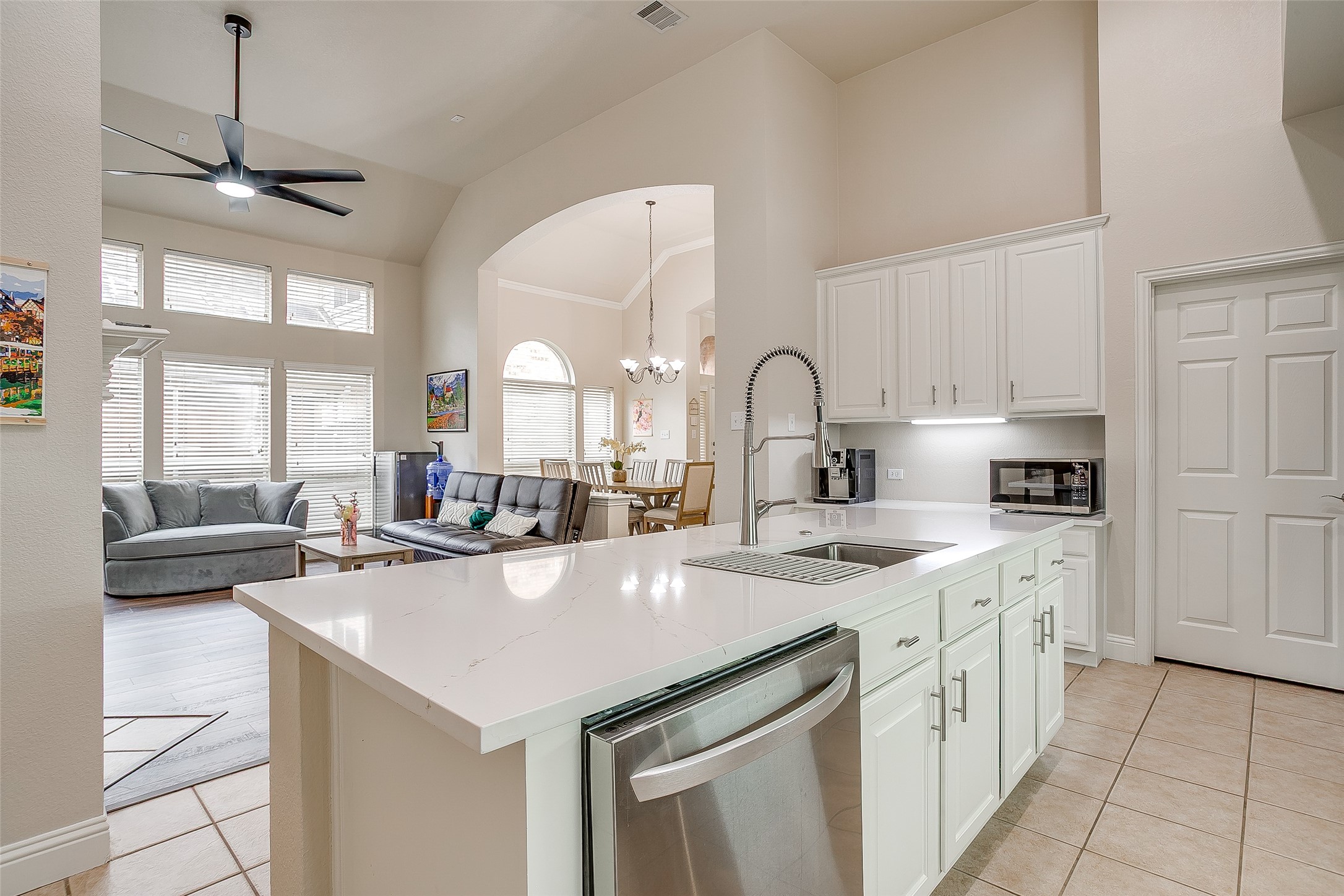 1936 Canterbury Drive Bedford TX 76021