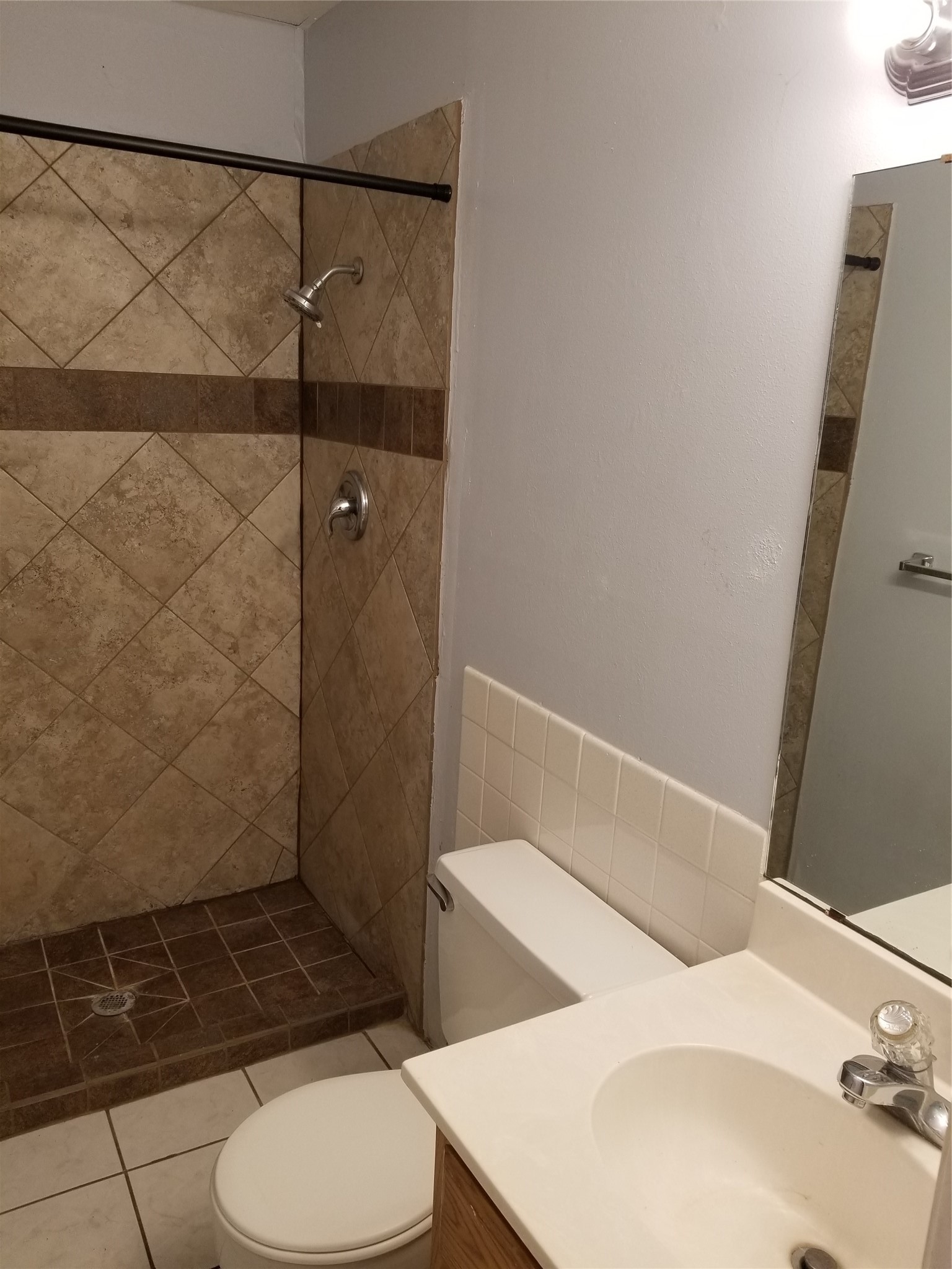 204 Woodlawn Drive Keene TX 76059