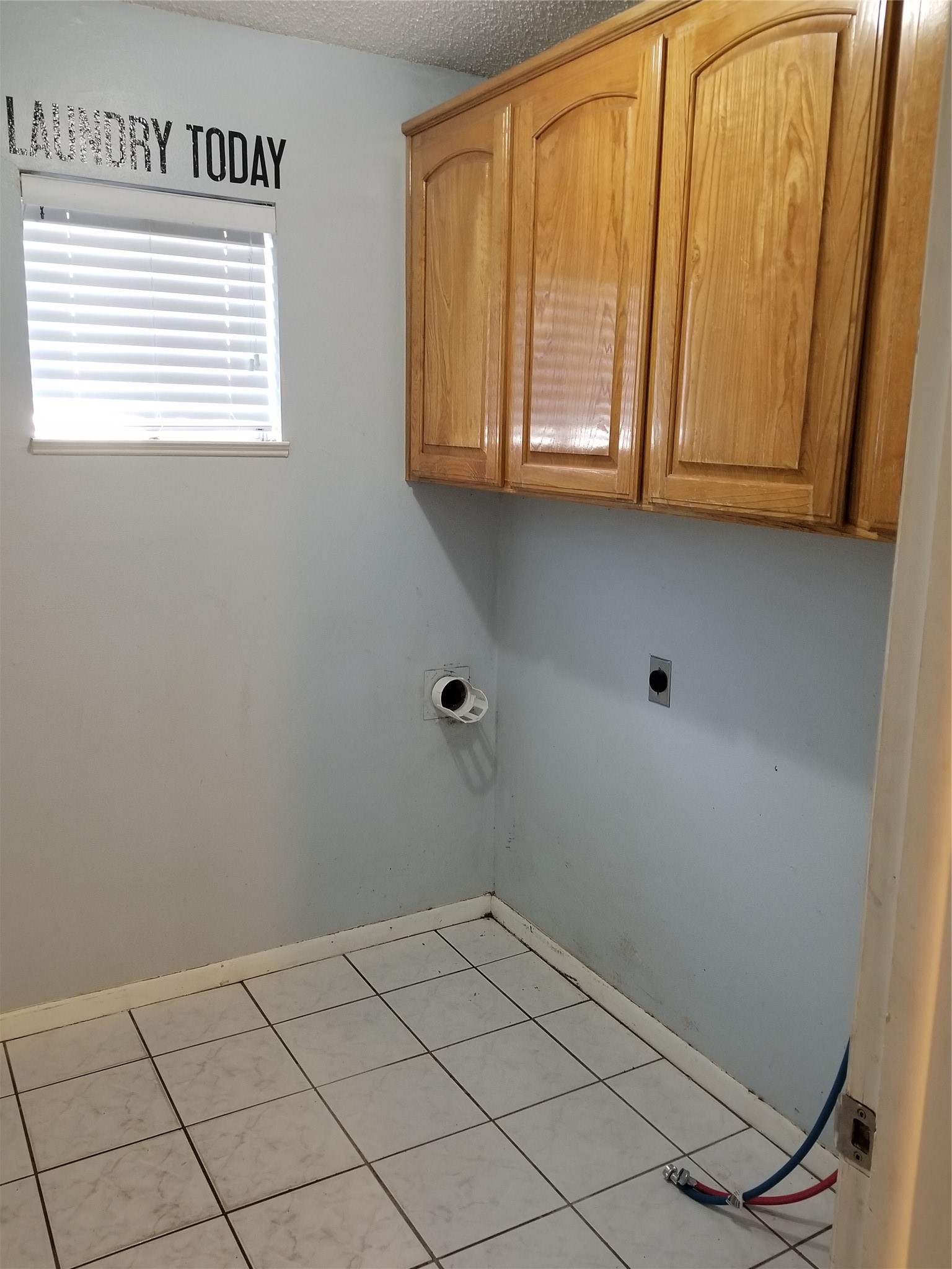 204 Woodlawn Drive Keene TX 76059