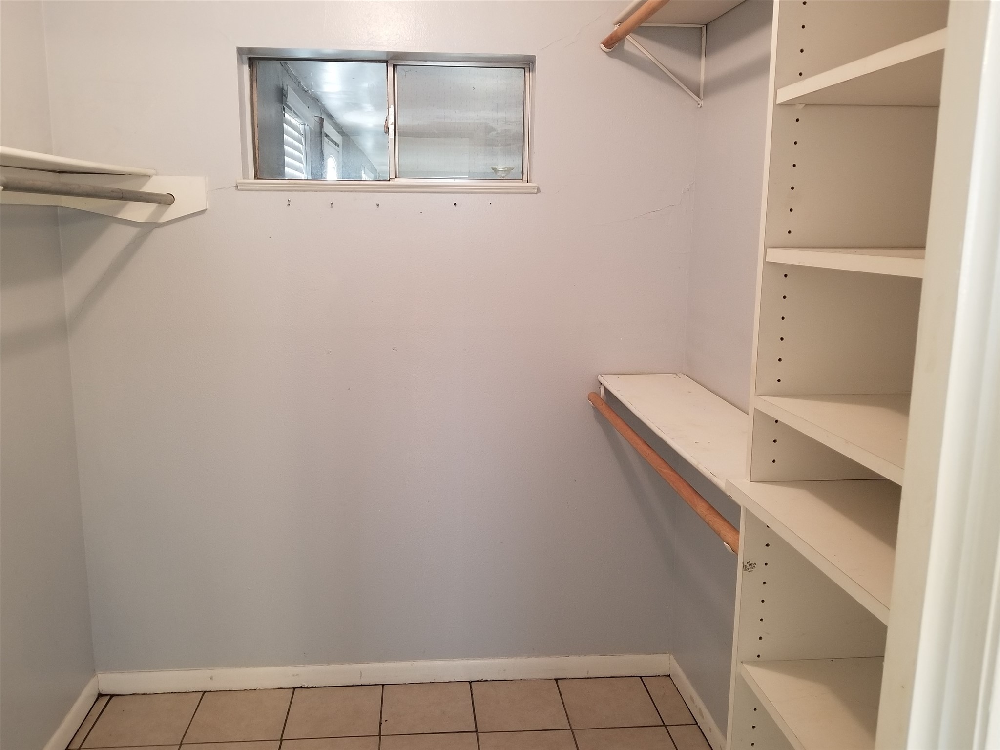 204 Woodlawn Drive Keene TX 76059