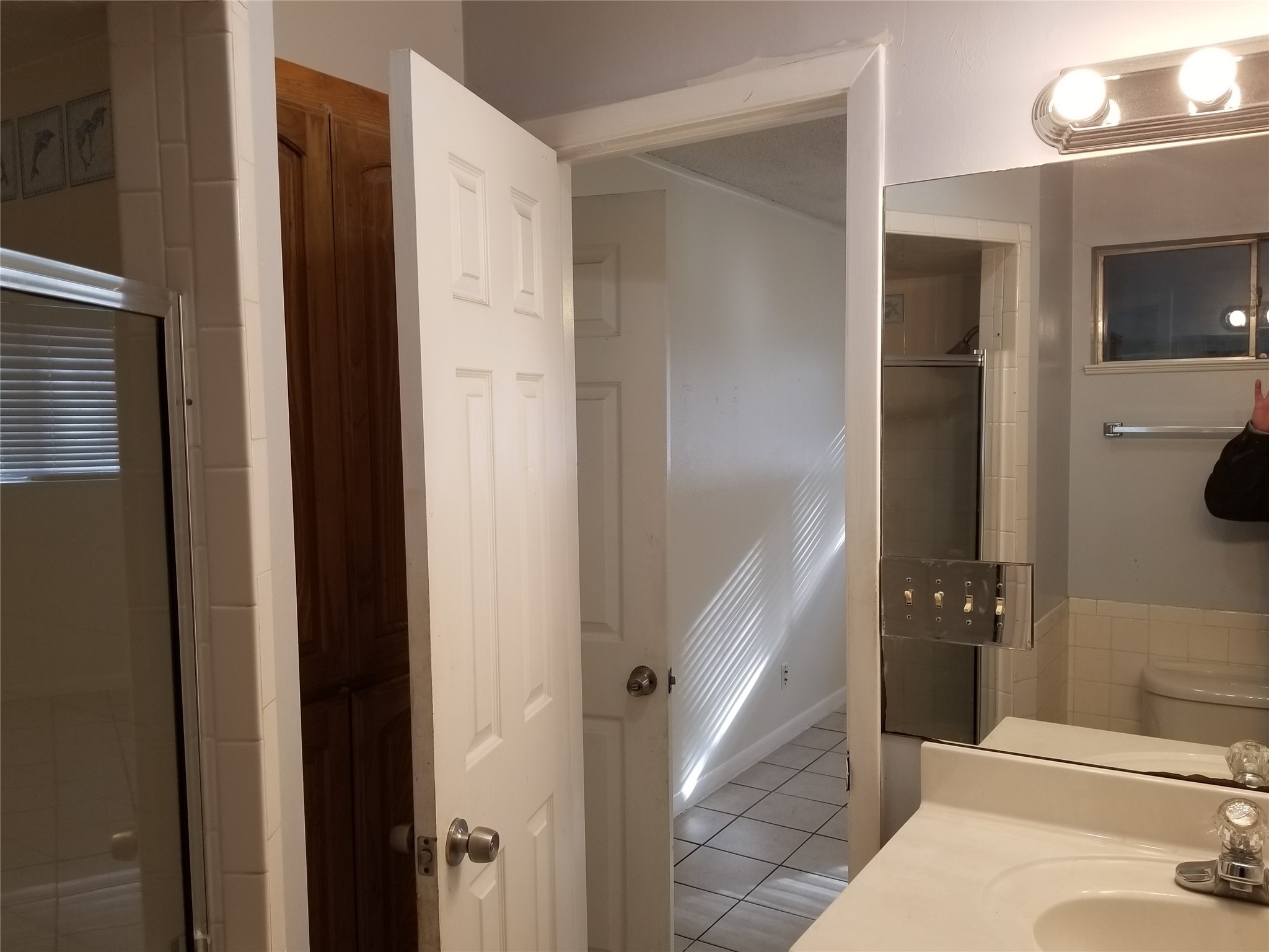 204 Woodlawn Drive Keene TX 76059
