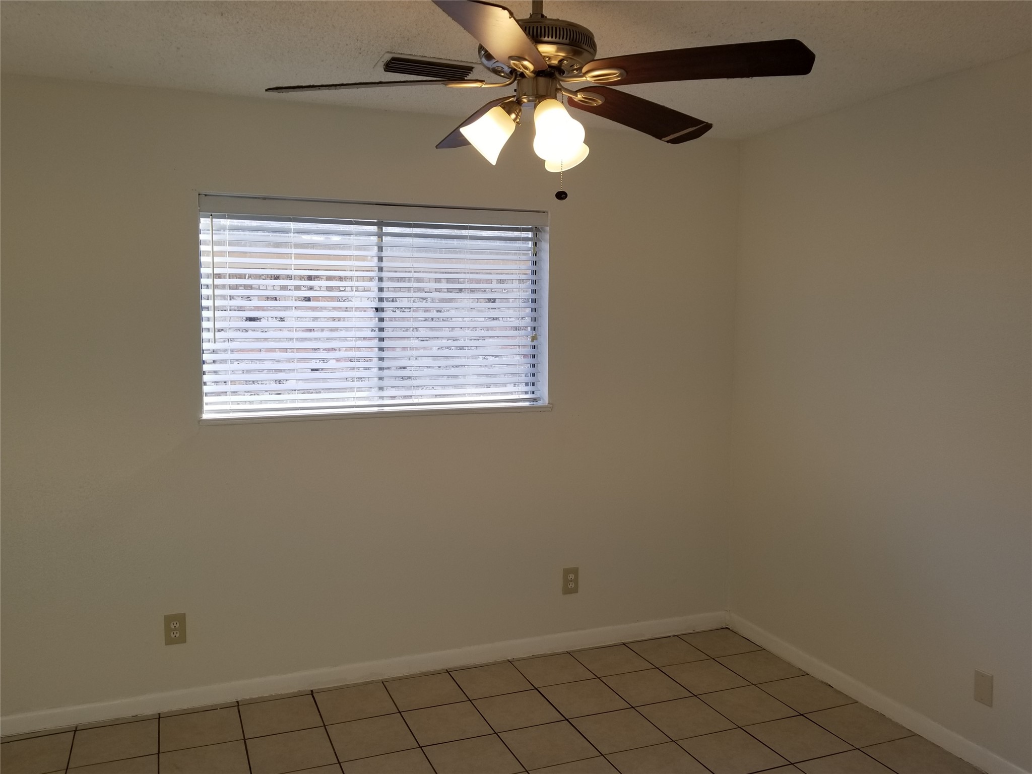 204 Woodlawn Drive Keene TX 76059