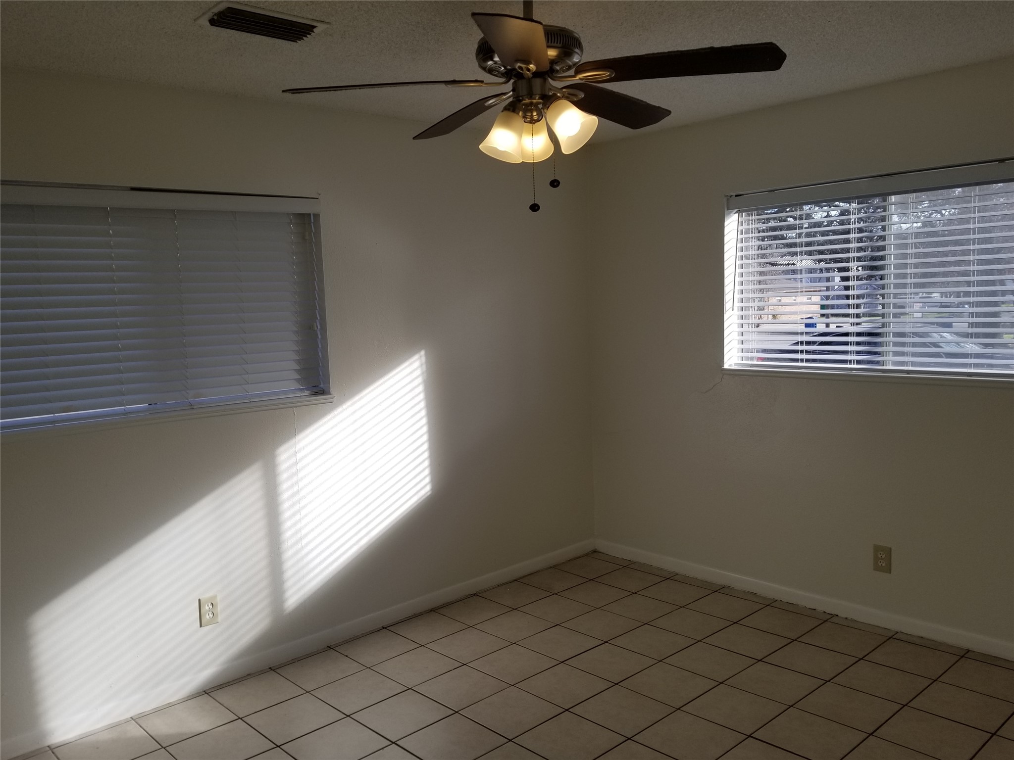 204 Woodlawn Drive Keene TX 76059