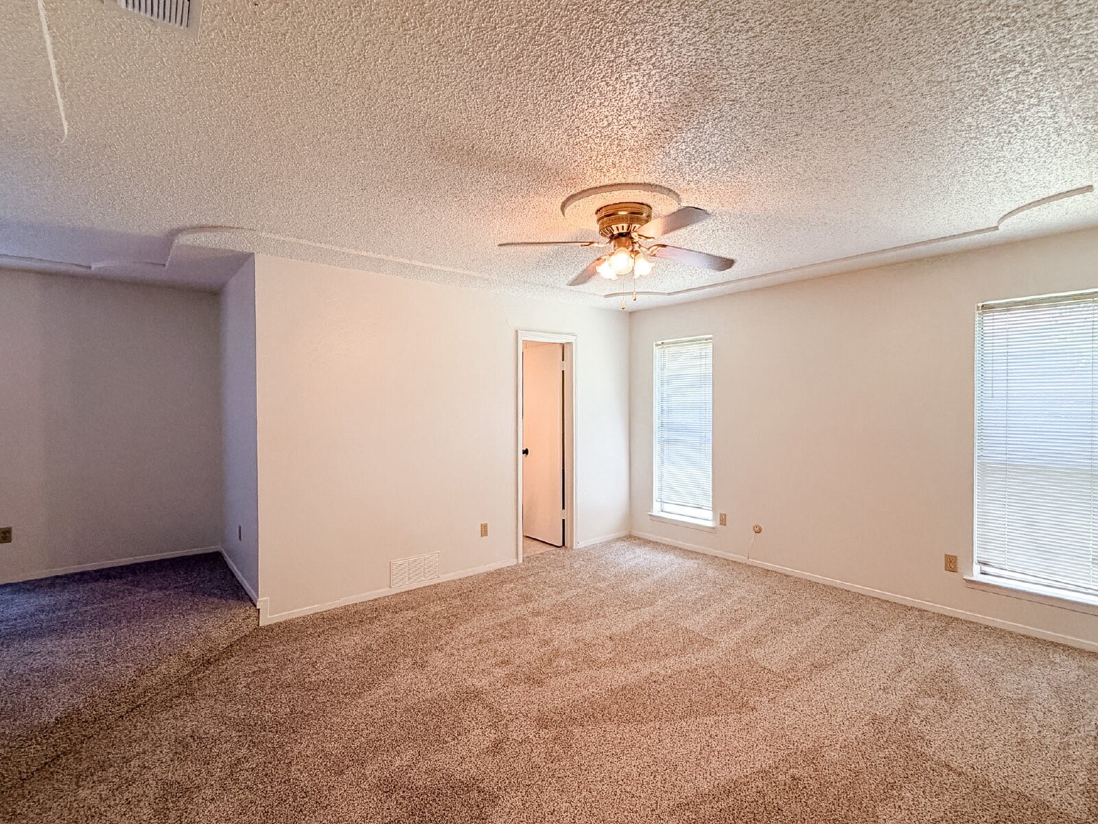 712 Pecan Street Burleson TX 76028
