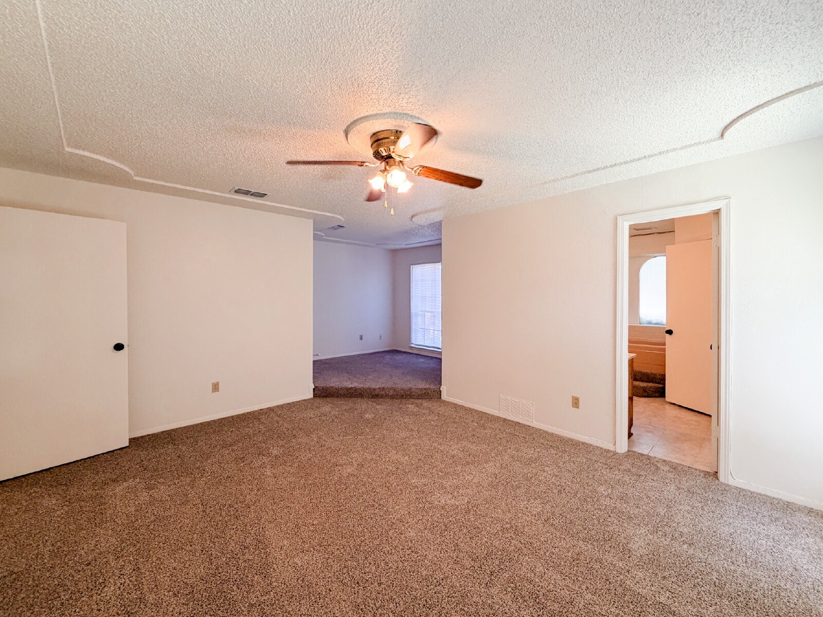 712 Pecan Street Burleson TX 76028