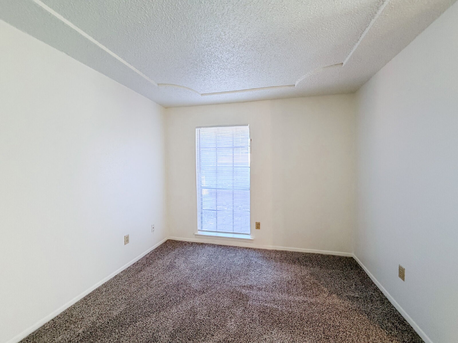 712 Pecan Street Burleson TX 76028