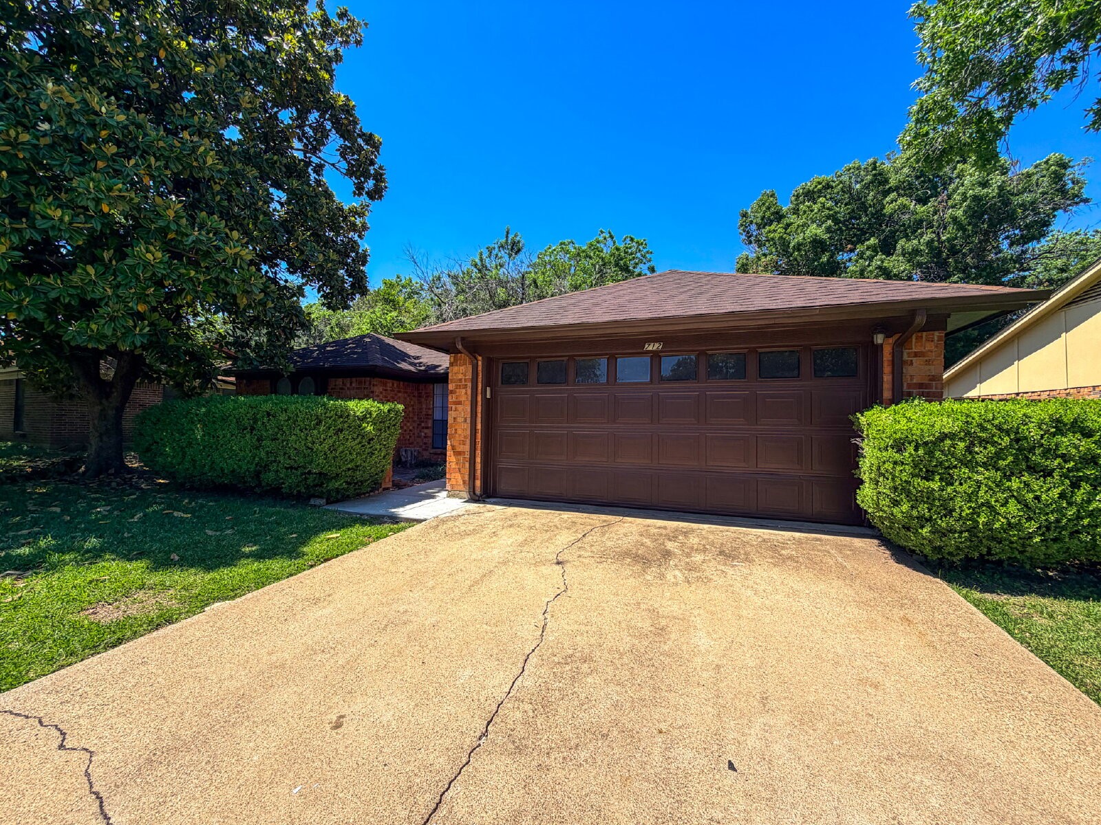712 Pecan Street Burleson TX 76028