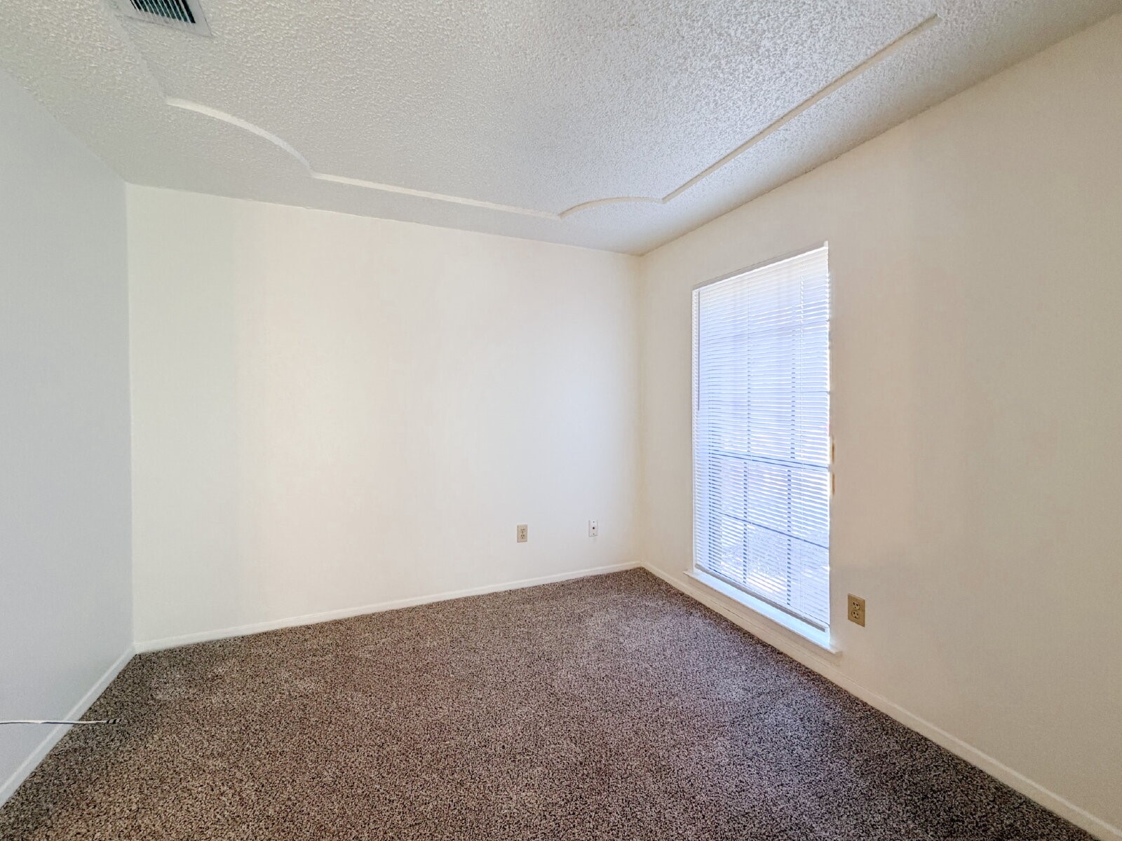 712 Pecan Street Burleson TX 76028