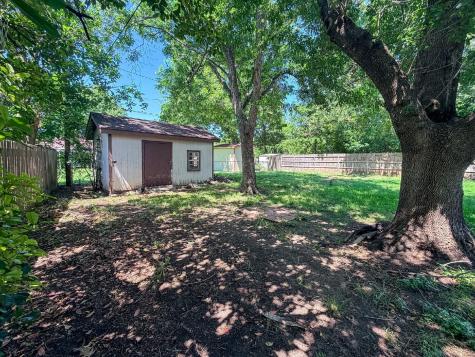 712 Pecan Street Burleson TX 76028