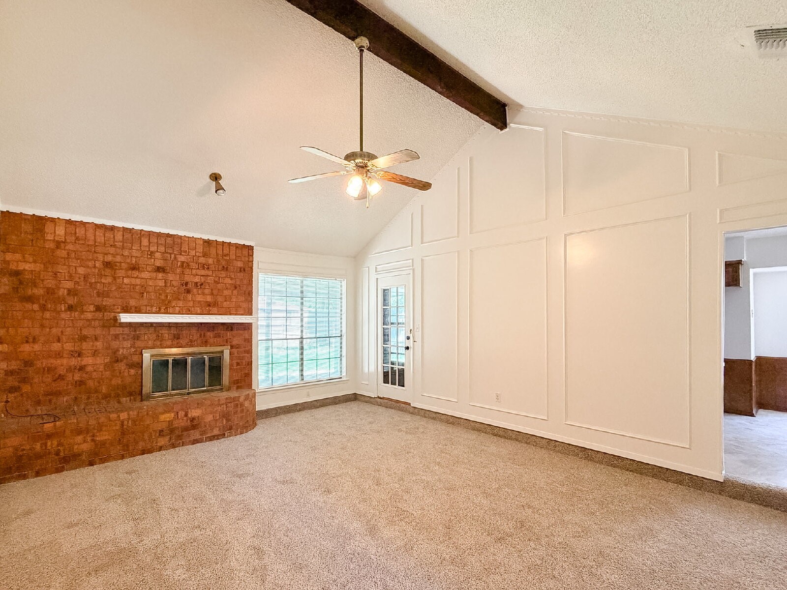 712 Pecan Street Burleson TX 76028