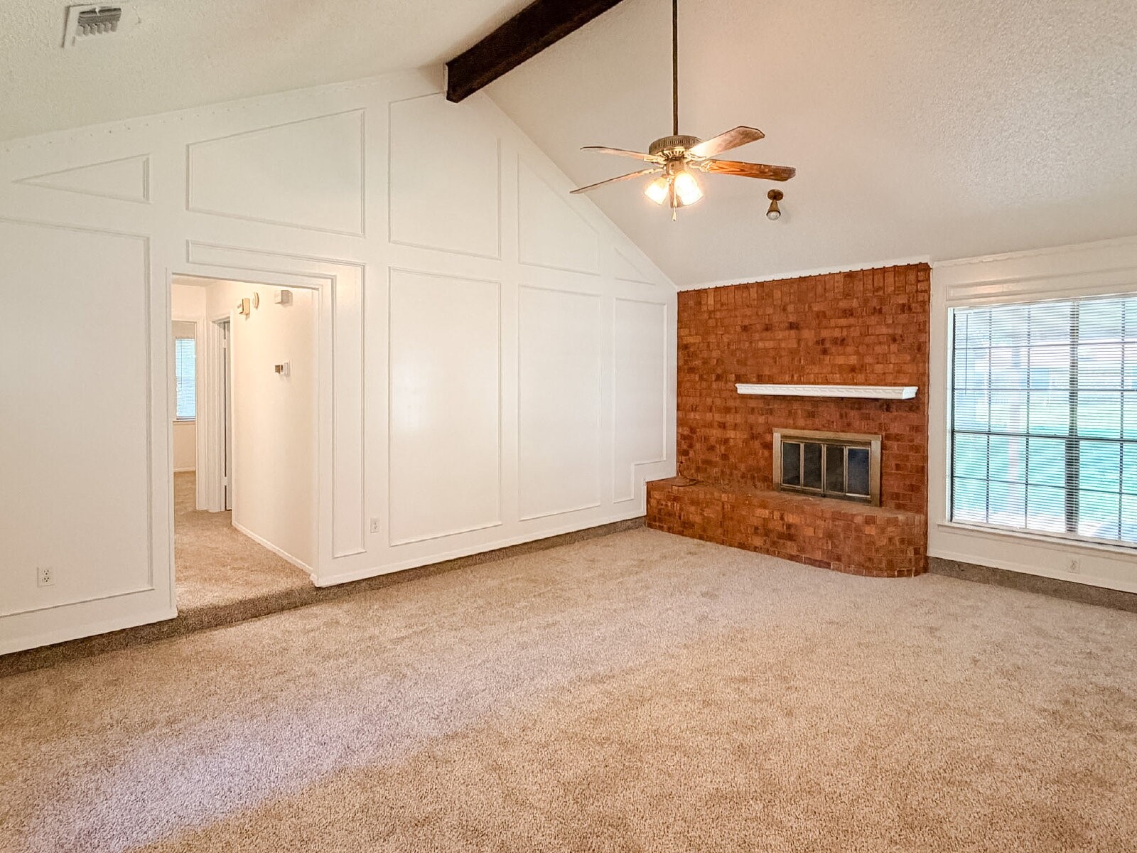 712 Pecan Street Burleson TX 76028
