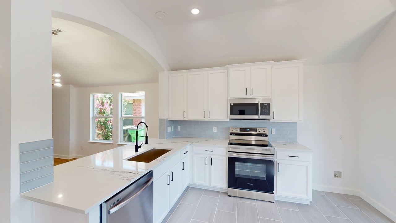1028 Aviary Drive Aubrey TX 76227