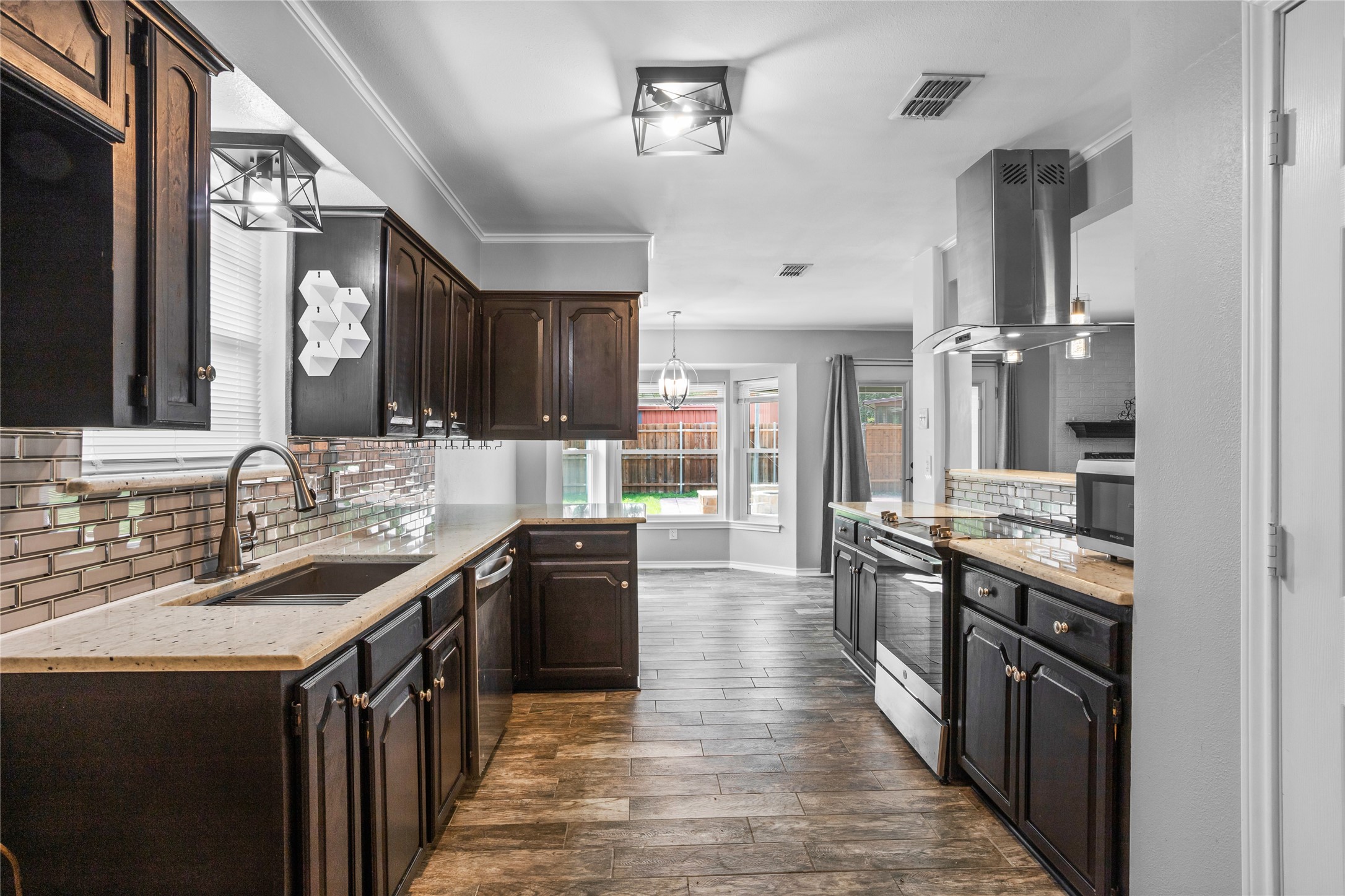 500 Hilldale Drive Aledo TX 76008