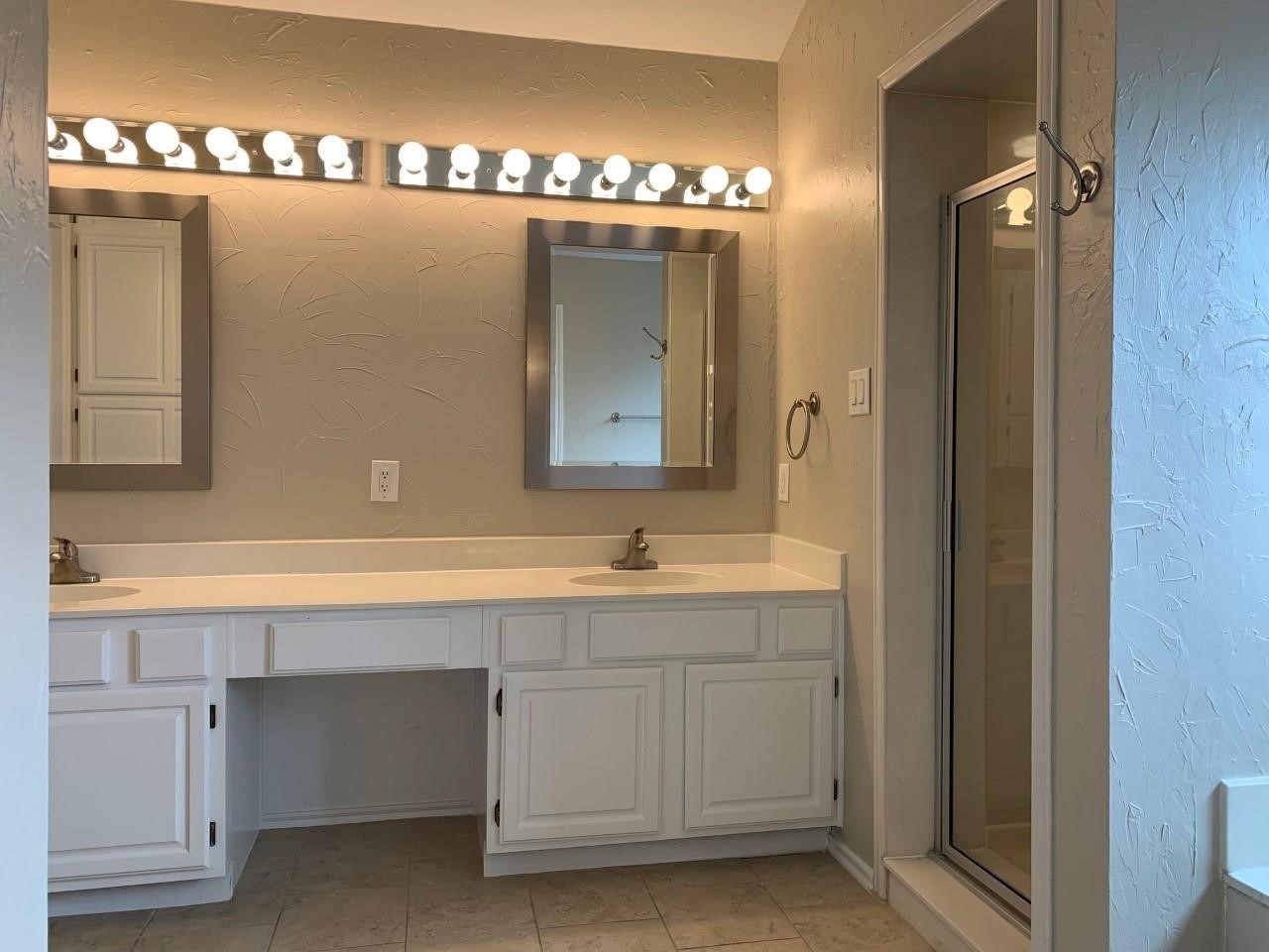 6146 Jereme Trail Dallas TX 75252
