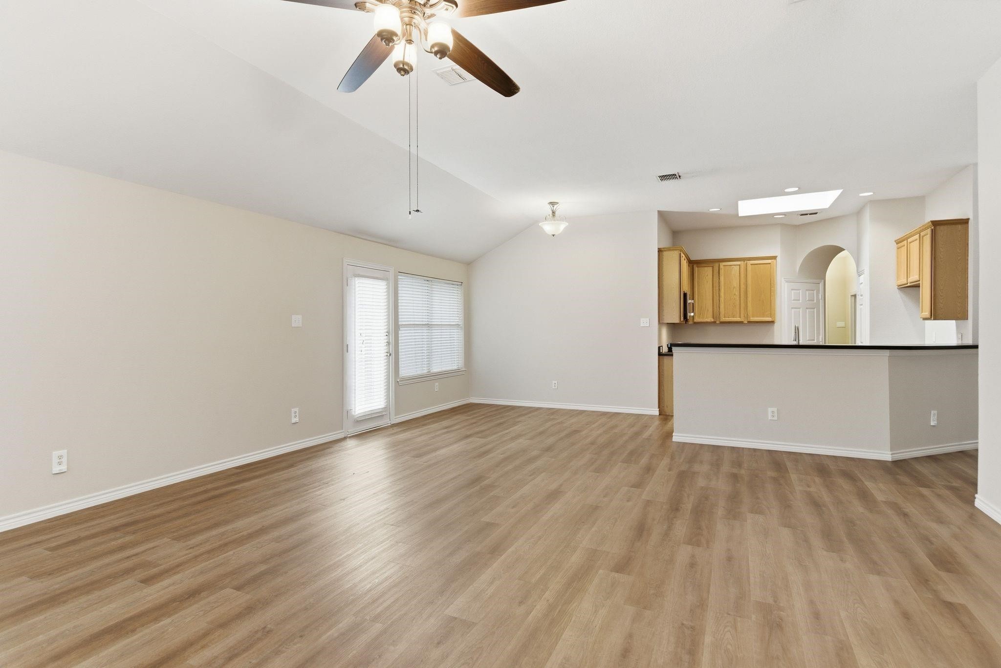 1633 Yellowstone Avenue Lewisville TX 75077