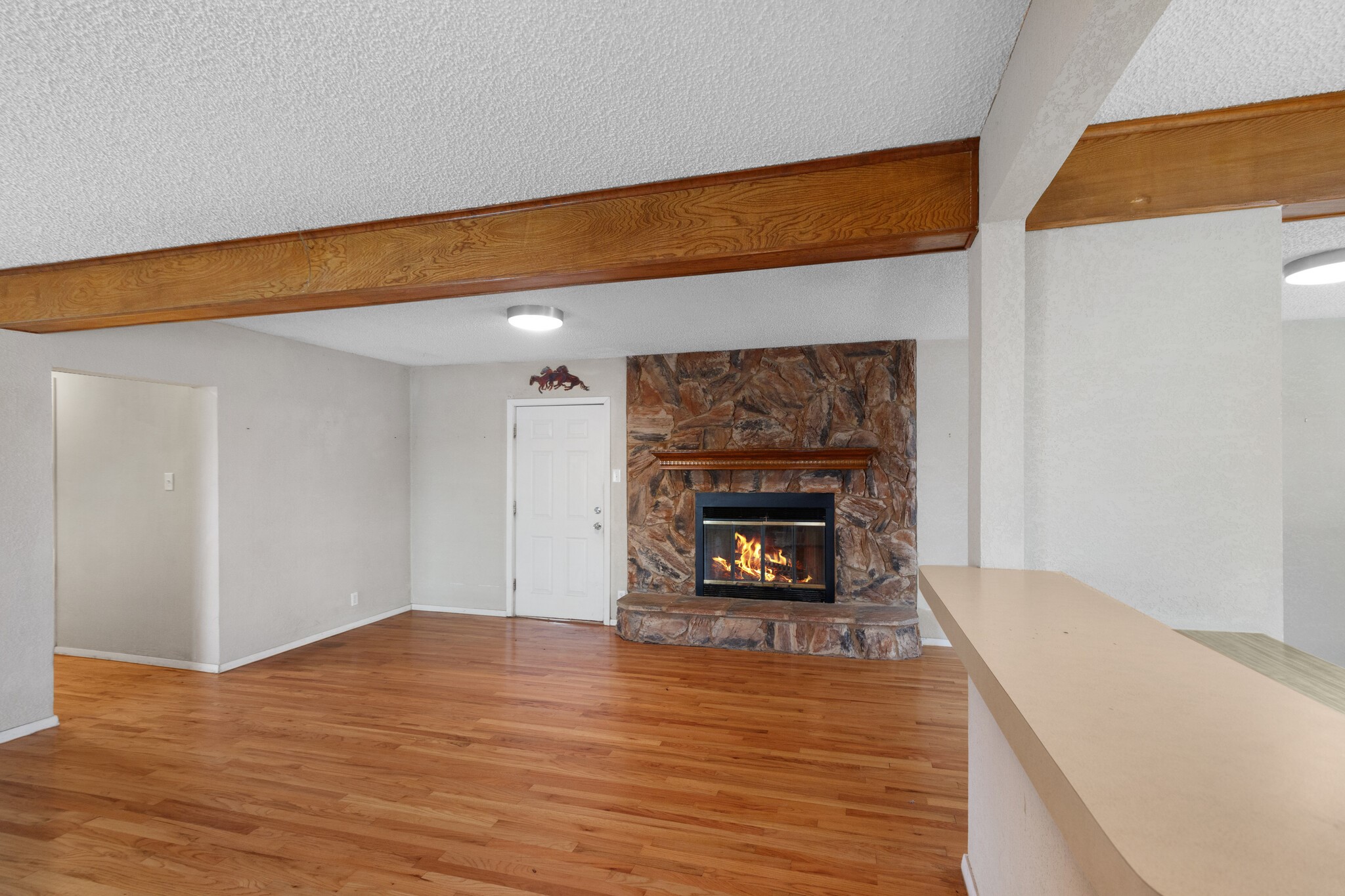 1957 S Westmoreland Glenn Heights TX 75154
