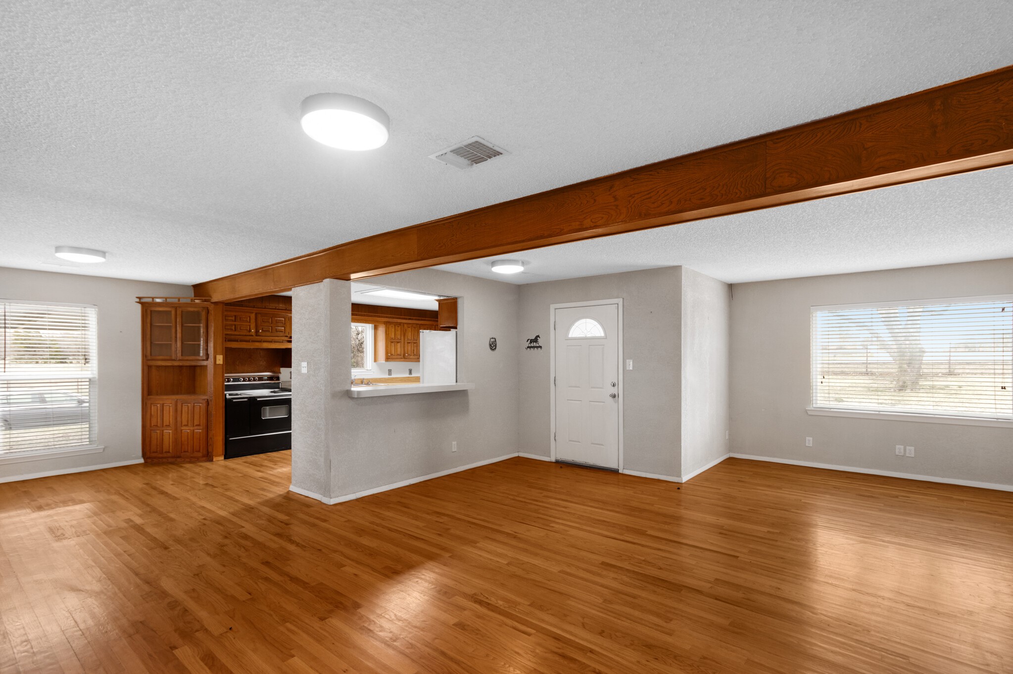 1957 S Westmoreland Glenn Heights TX 75154