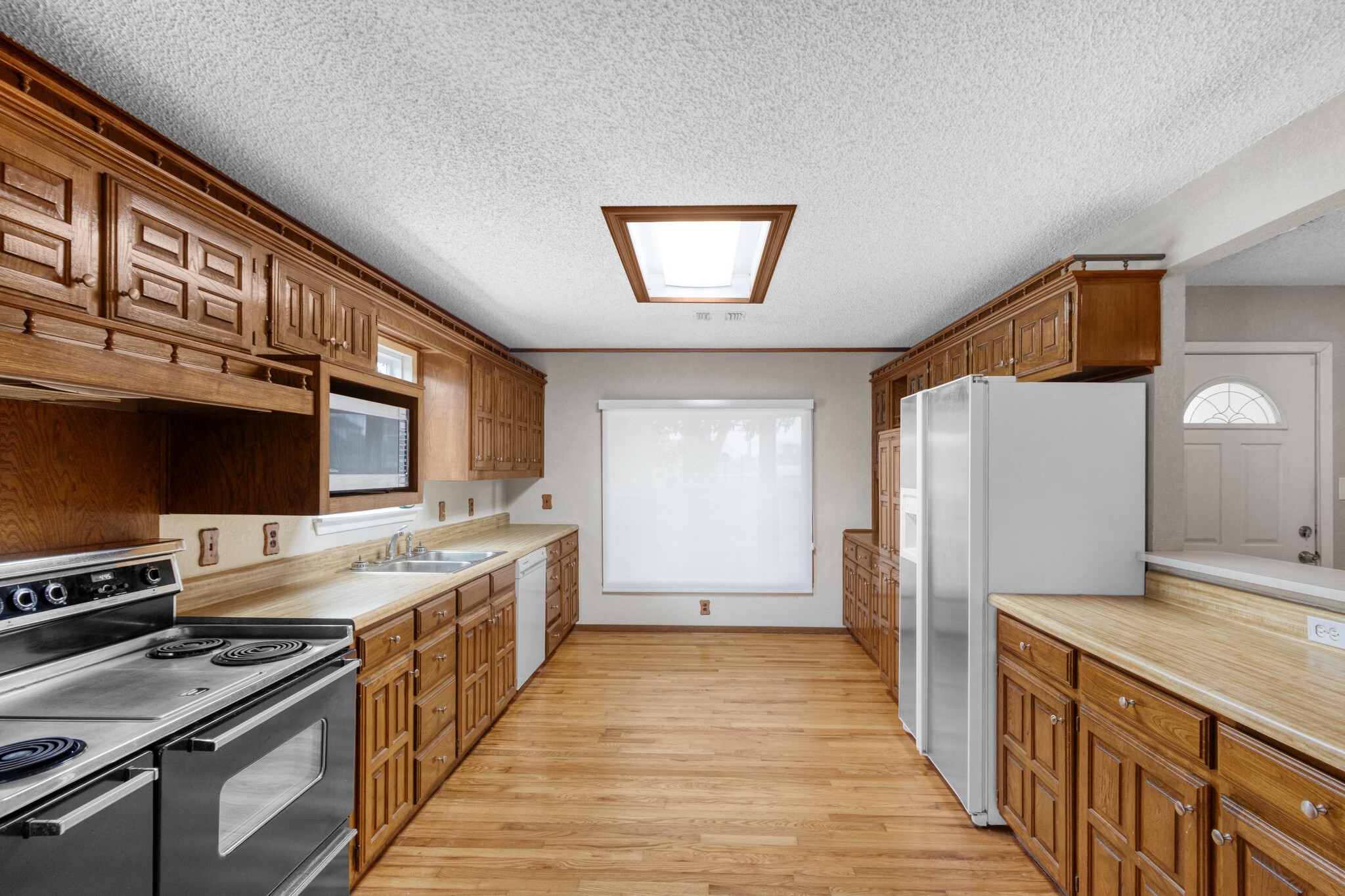 1957 S Westmoreland Glenn Heights TX 75154