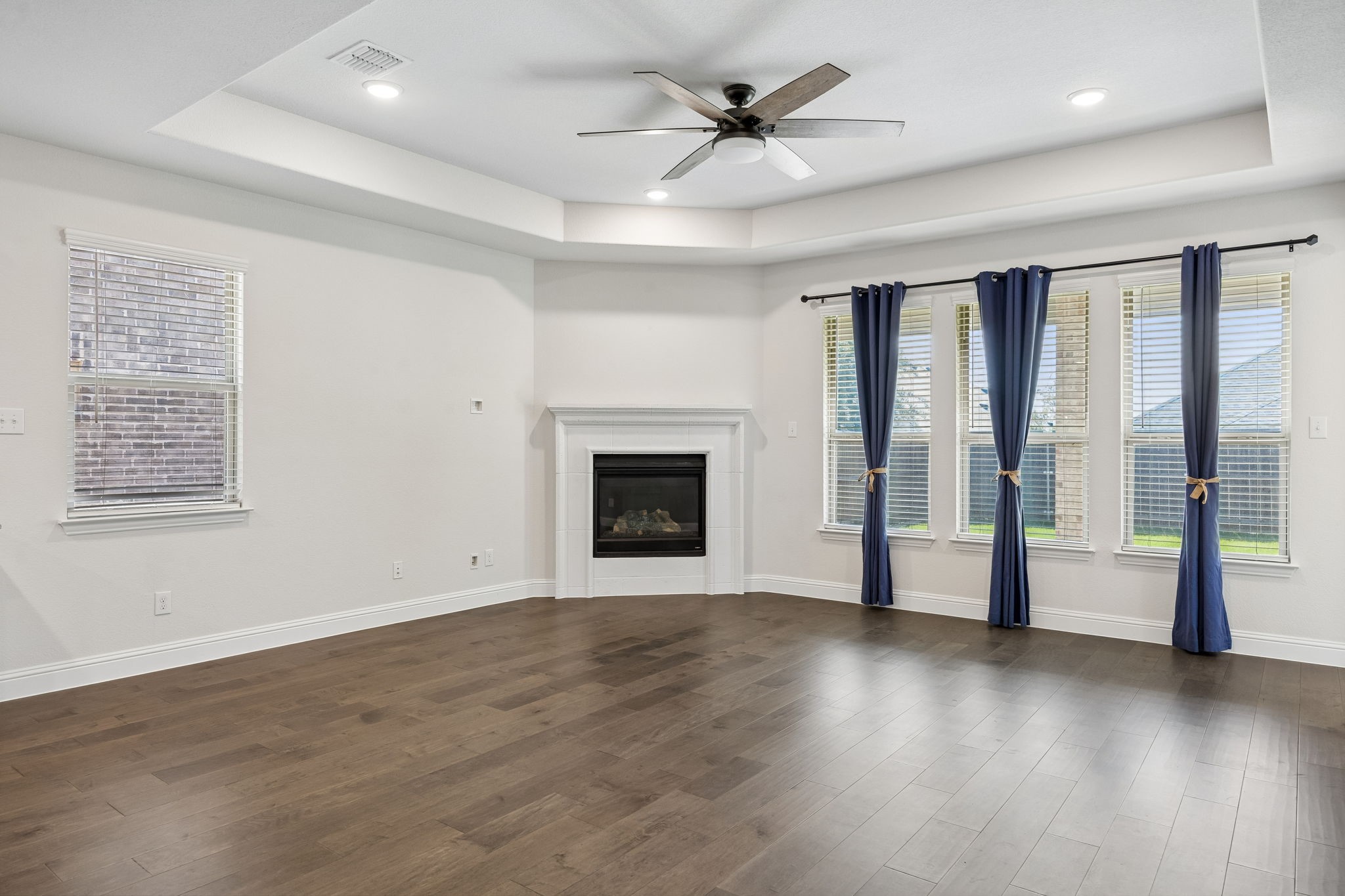 228 Glenwood Drive Little Elm TX 75068