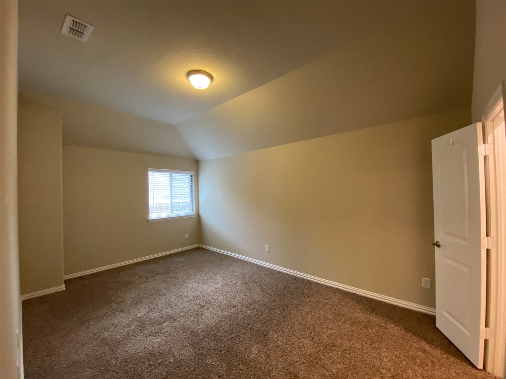 927 Bentley Drive Roanoke TX 76262