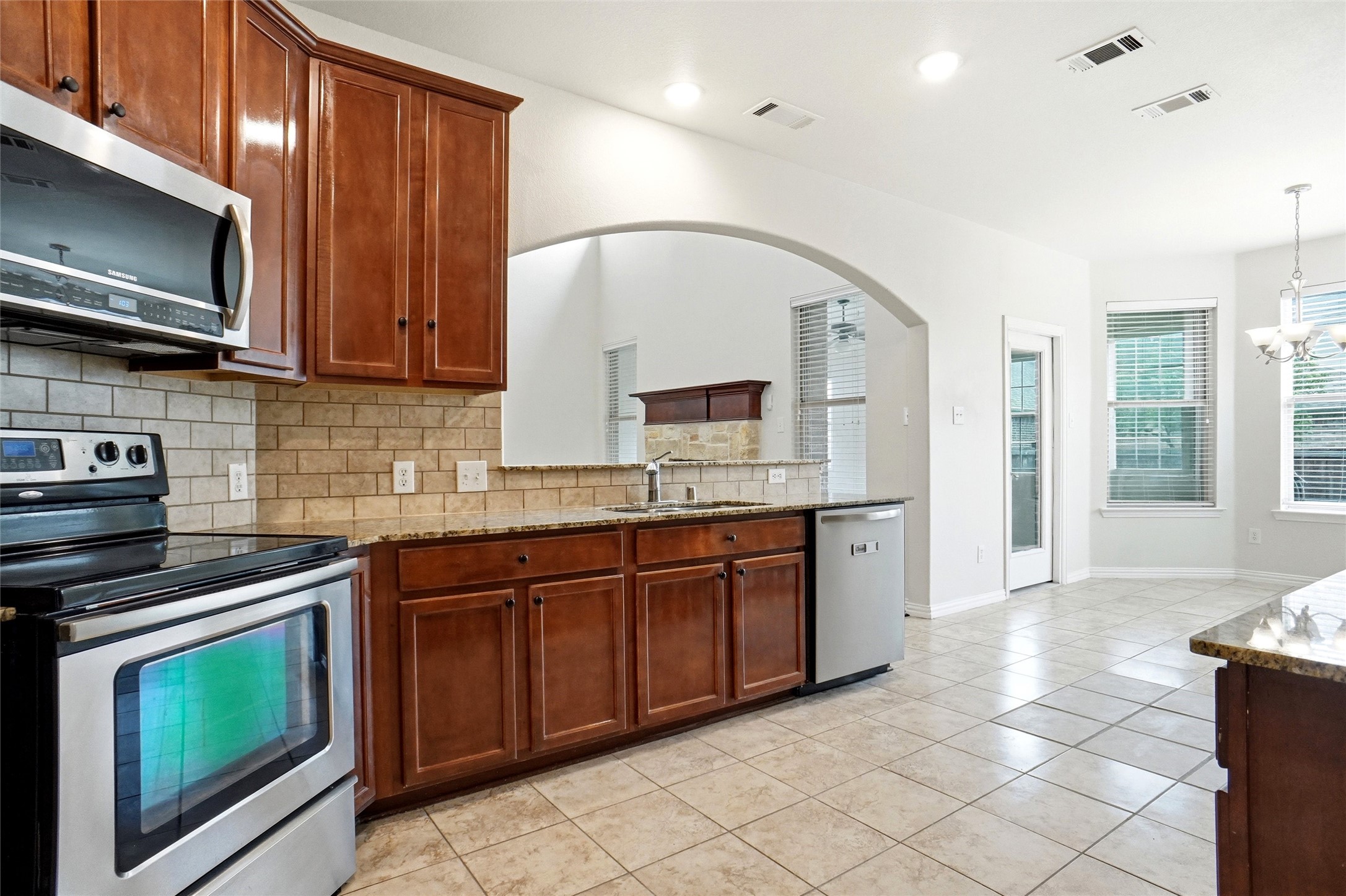 3209 Capetown Drive Denton TX 76208