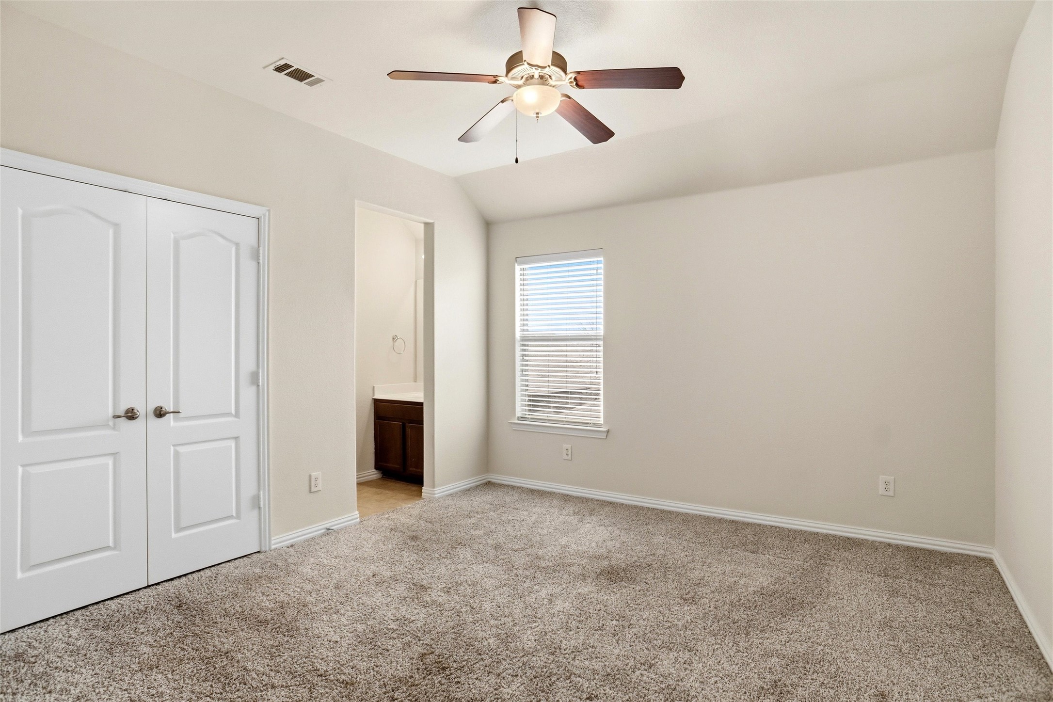 3209 Capetown Drive Denton TX 76208