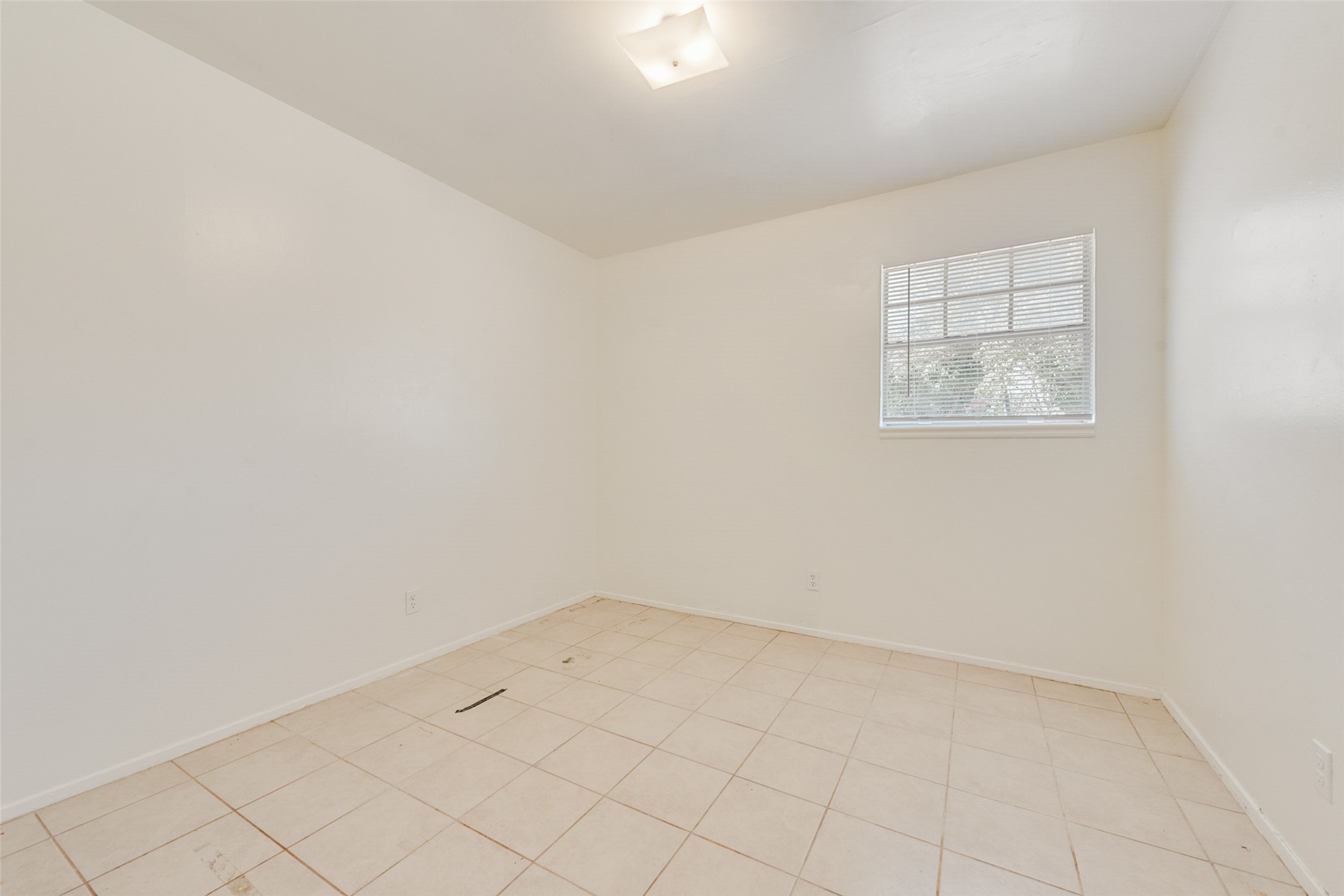506 N Elm Street Arlington TX 76011