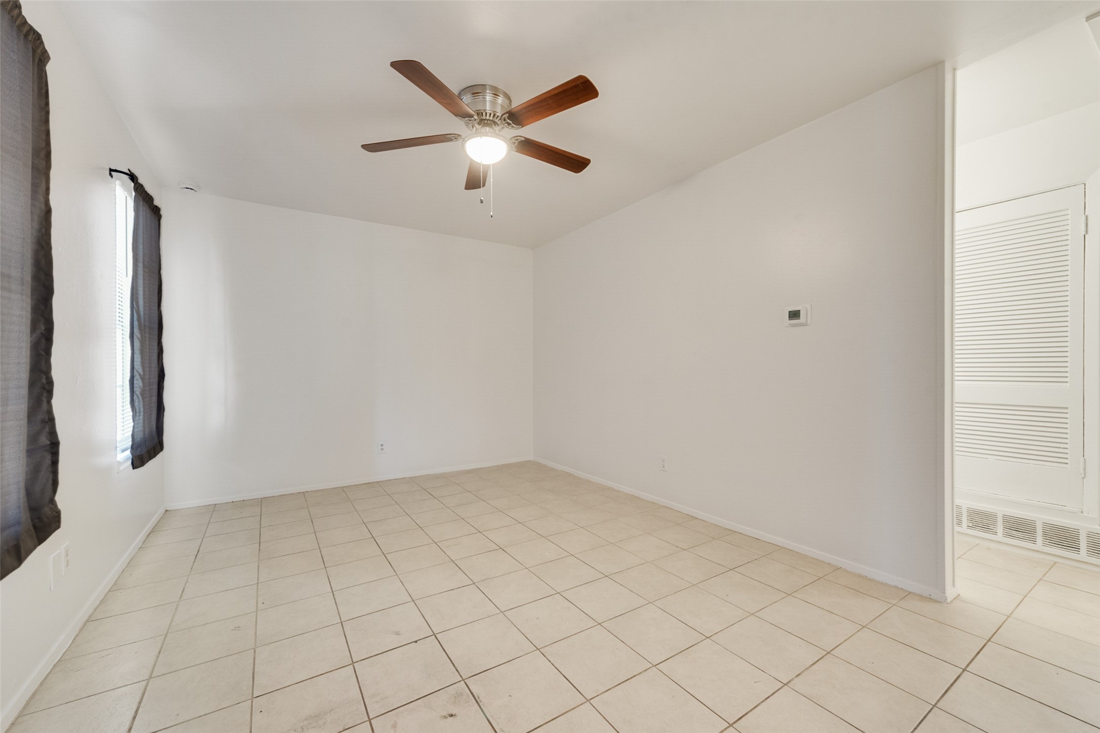 506 N Elm Street Arlington TX 76011
