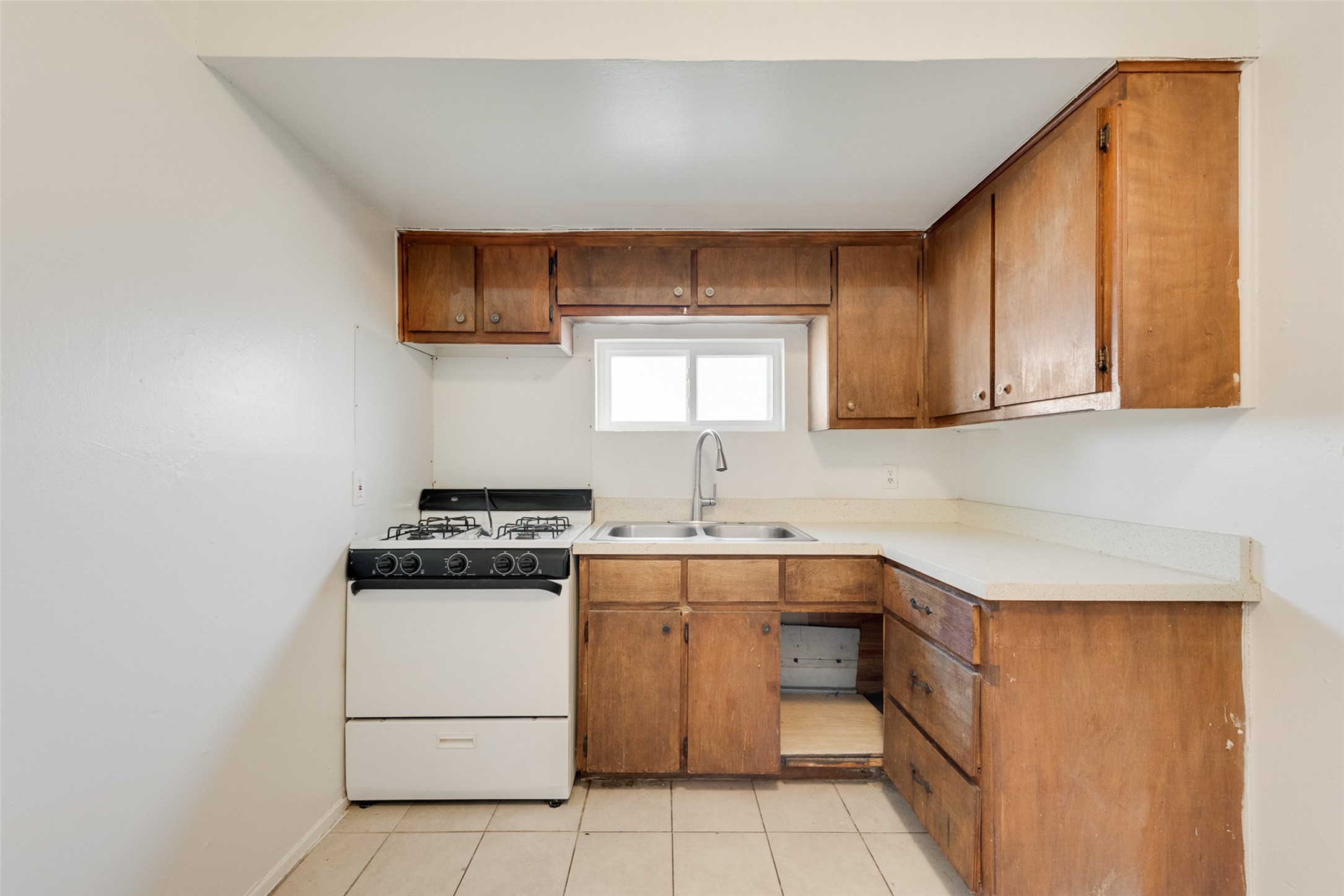 506 N Elm Street Arlington TX 76011