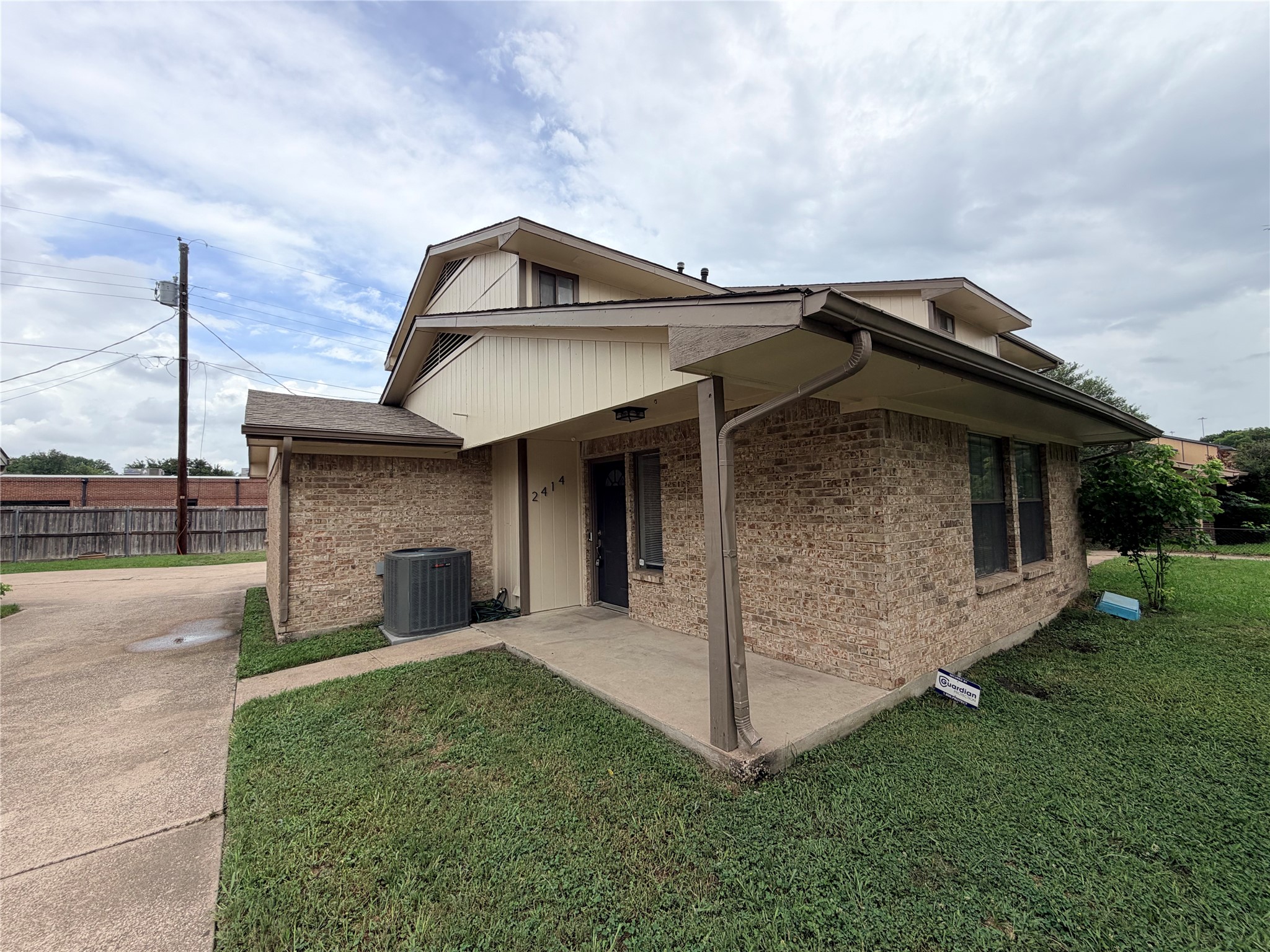 2412 Lakeview Circle Mckinney TX 75072