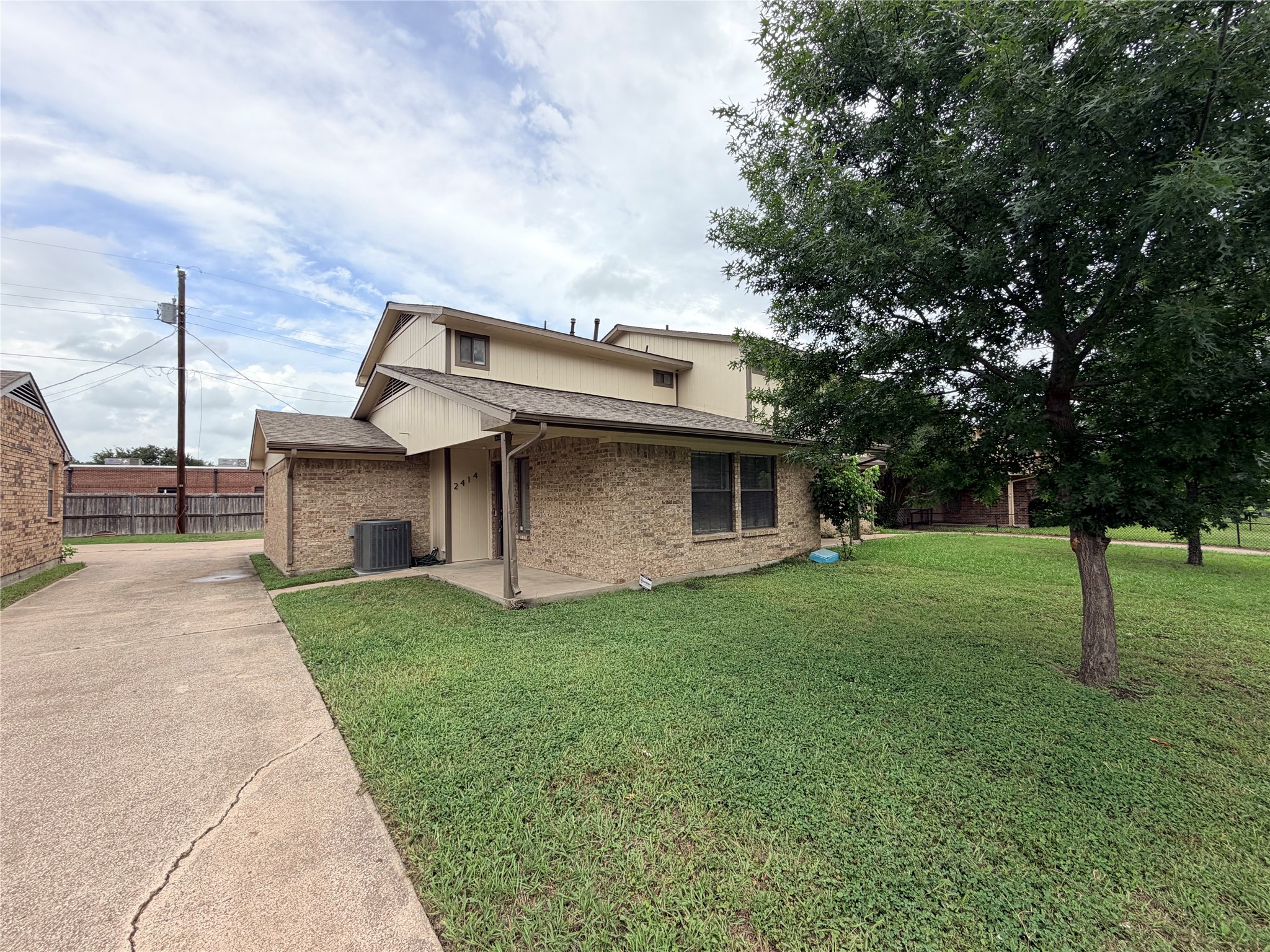 2412 Lakeview Circle Mckinney TX 75072