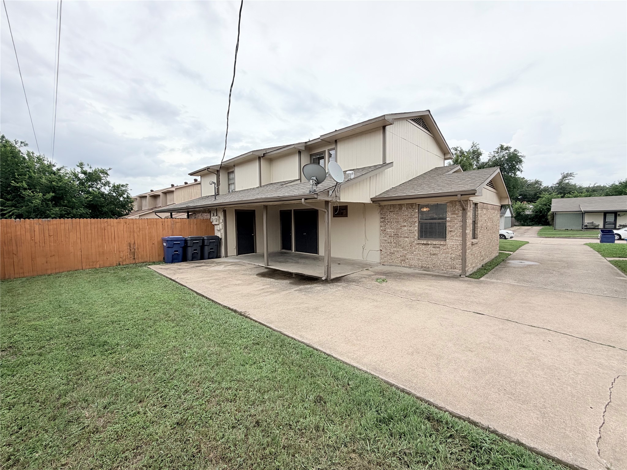 2412 Lakeview Circle Mckinney TX 75072