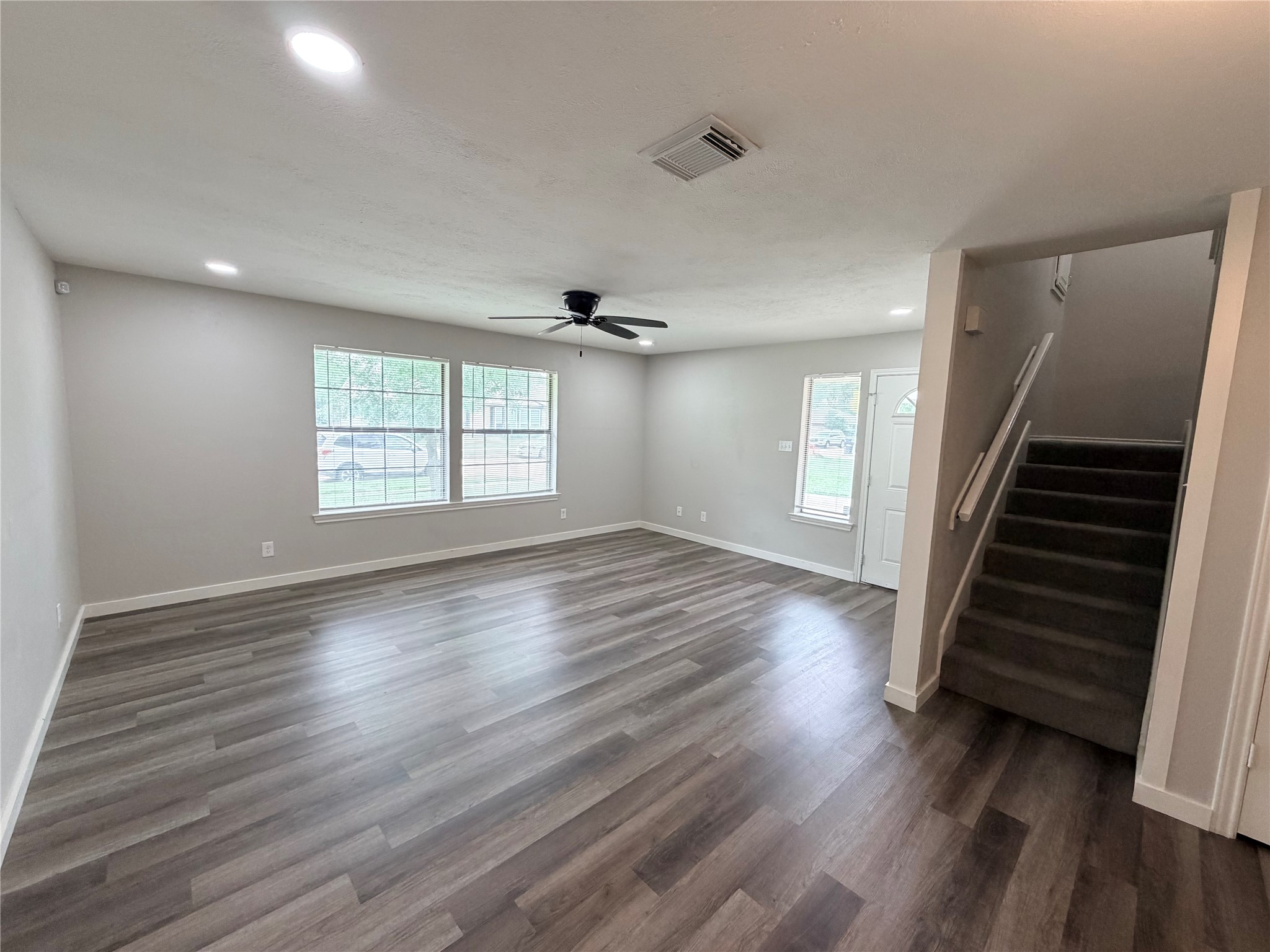 2412 Lakeview Circle Mckinney TX 75072