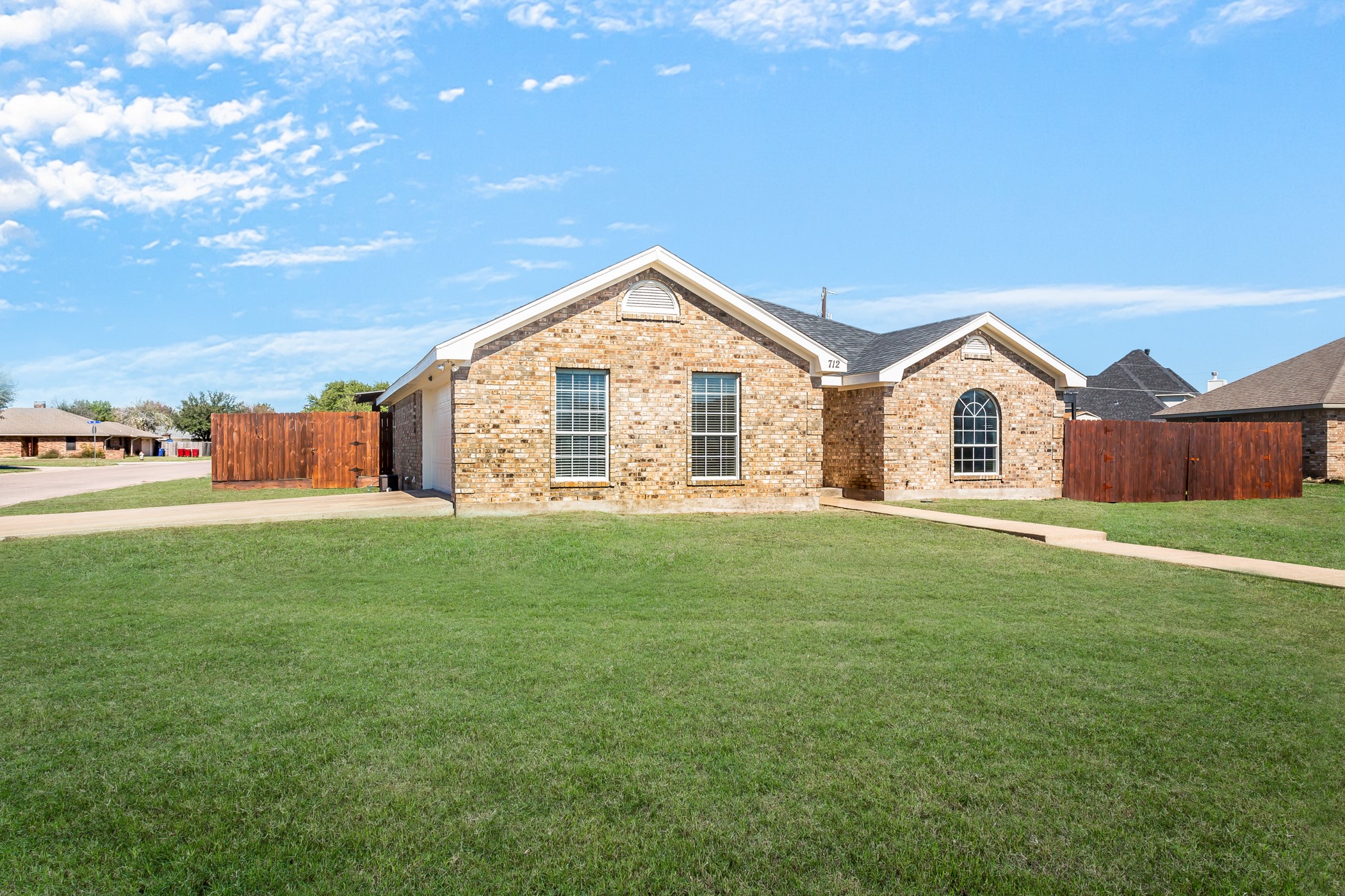712 Billups Circle Van Alstyne TX 75495