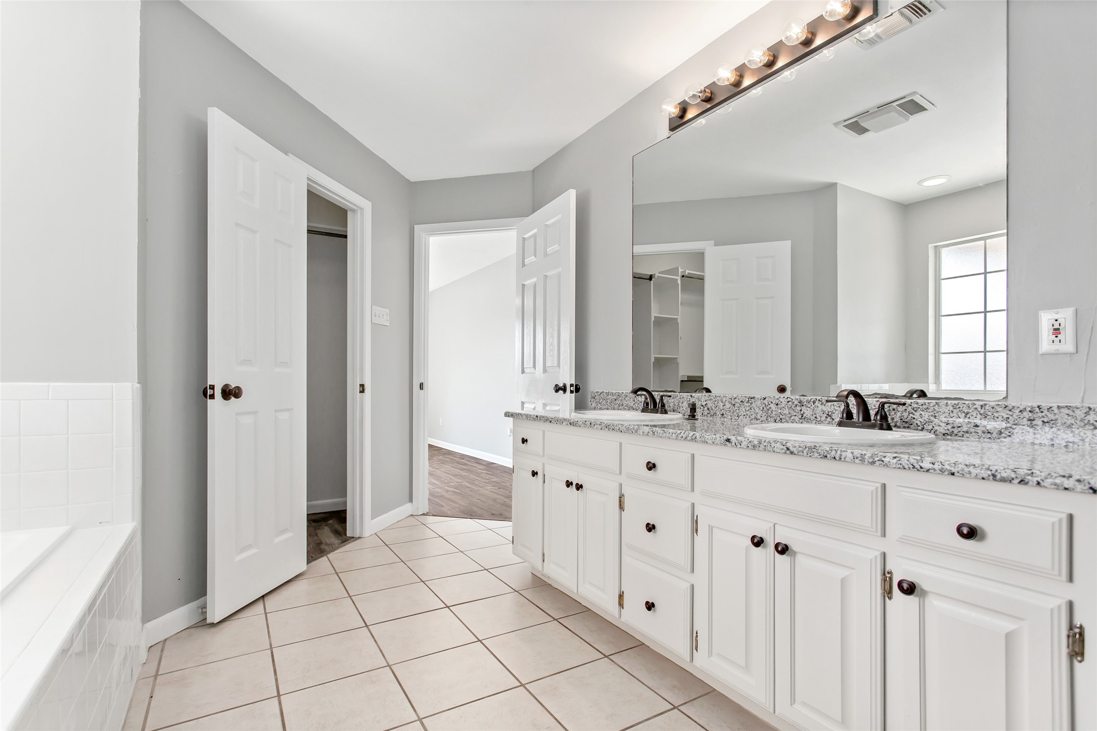 712 Billups Circle Van Alstyne TX 75495
