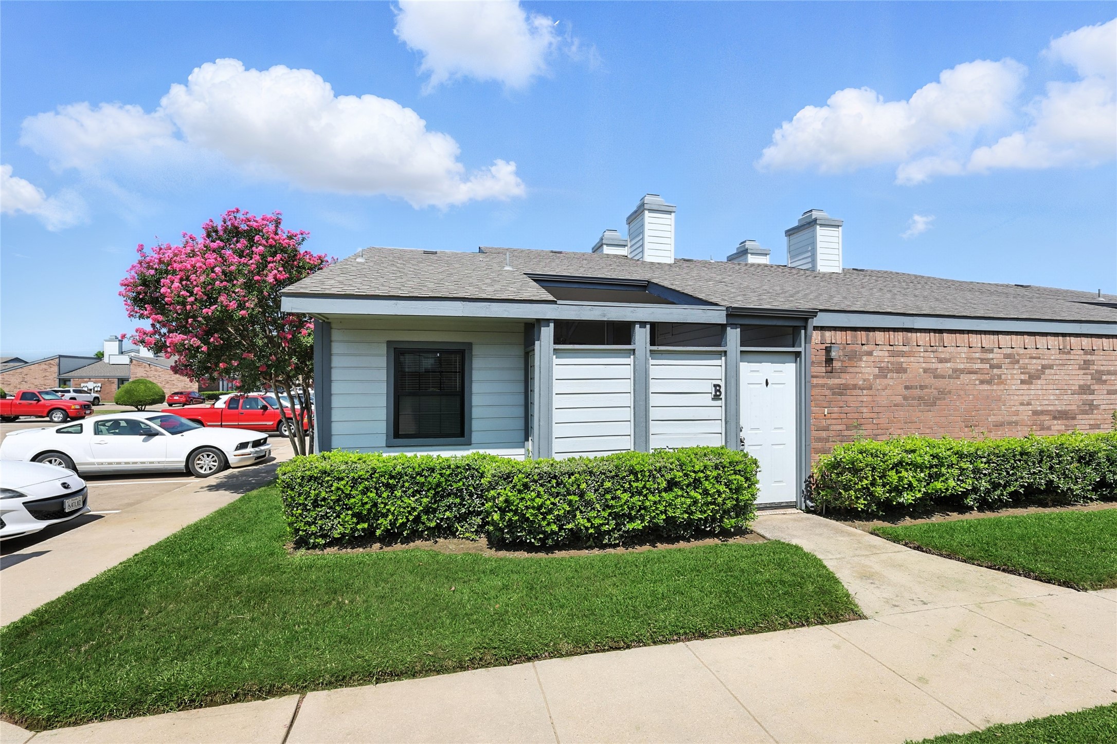 640 Bellaire Drive Hurst TX 76053