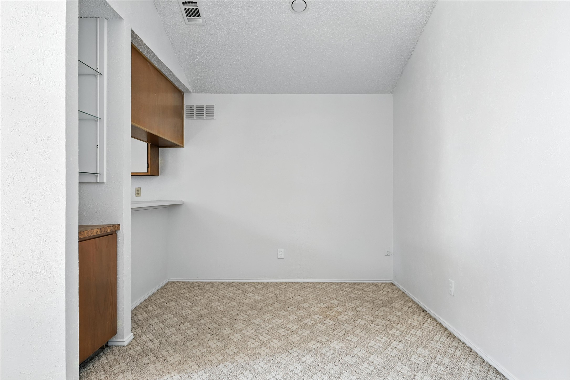 640 Bellaire Drive Hurst TX 76053