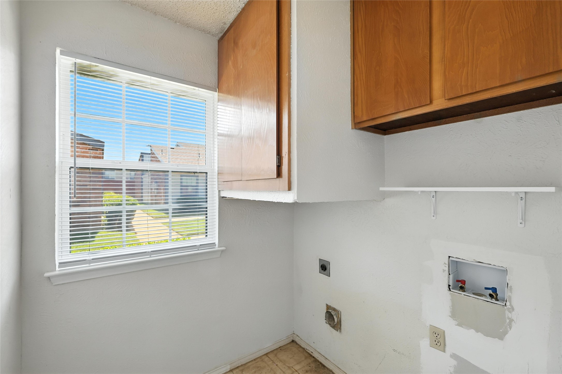 640 Bellaire Drive Hurst TX 76053