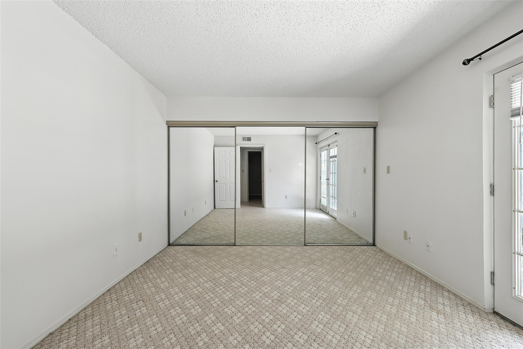 640 Bellaire Drive Hurst TX 76053