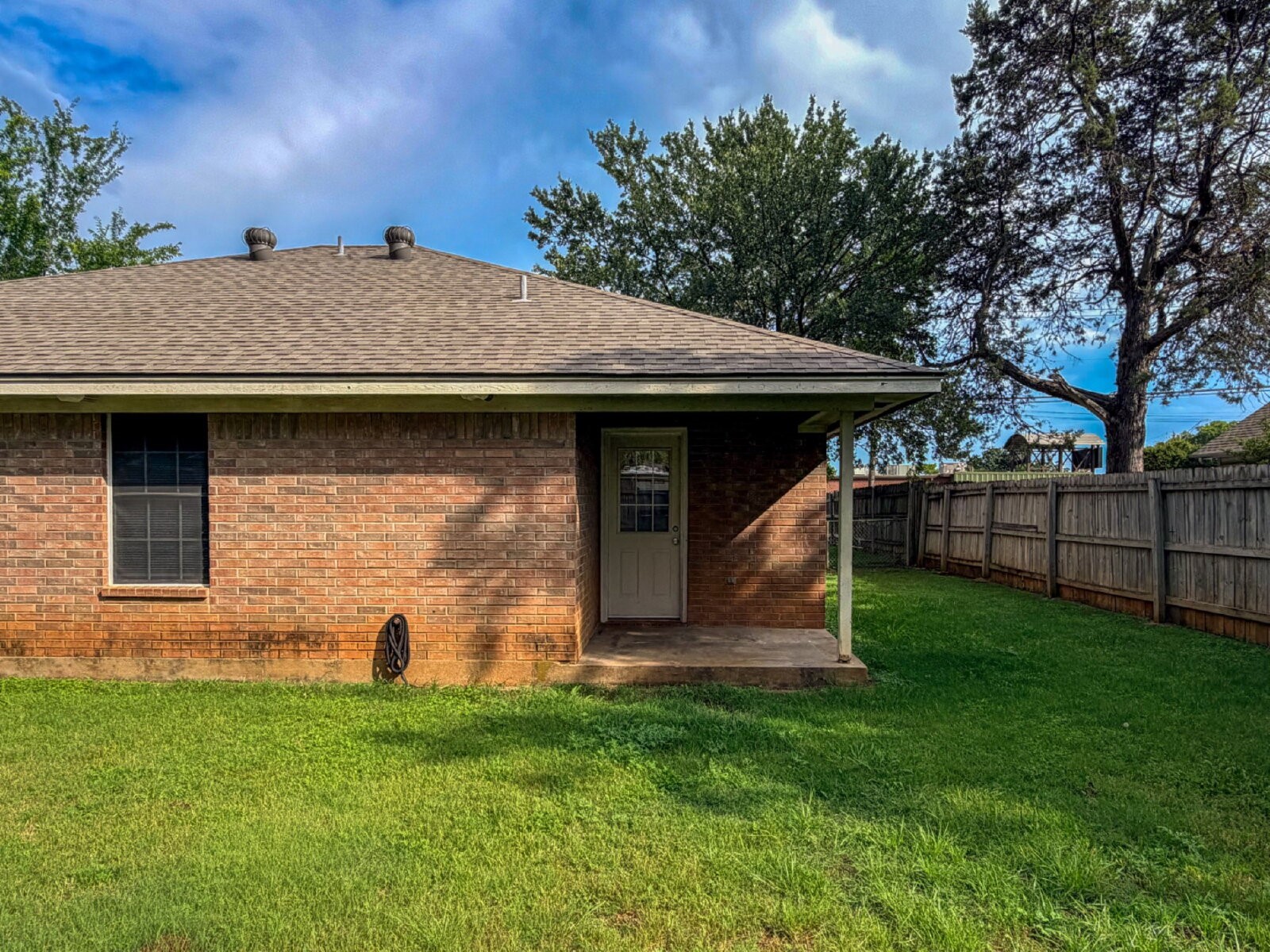 1202 Spell Avenue Cleburne TX 76033