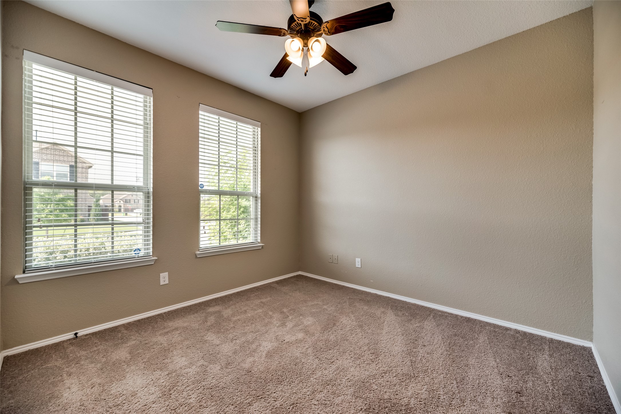 1801 Meadow Trail Lane Aubrey TX 76227