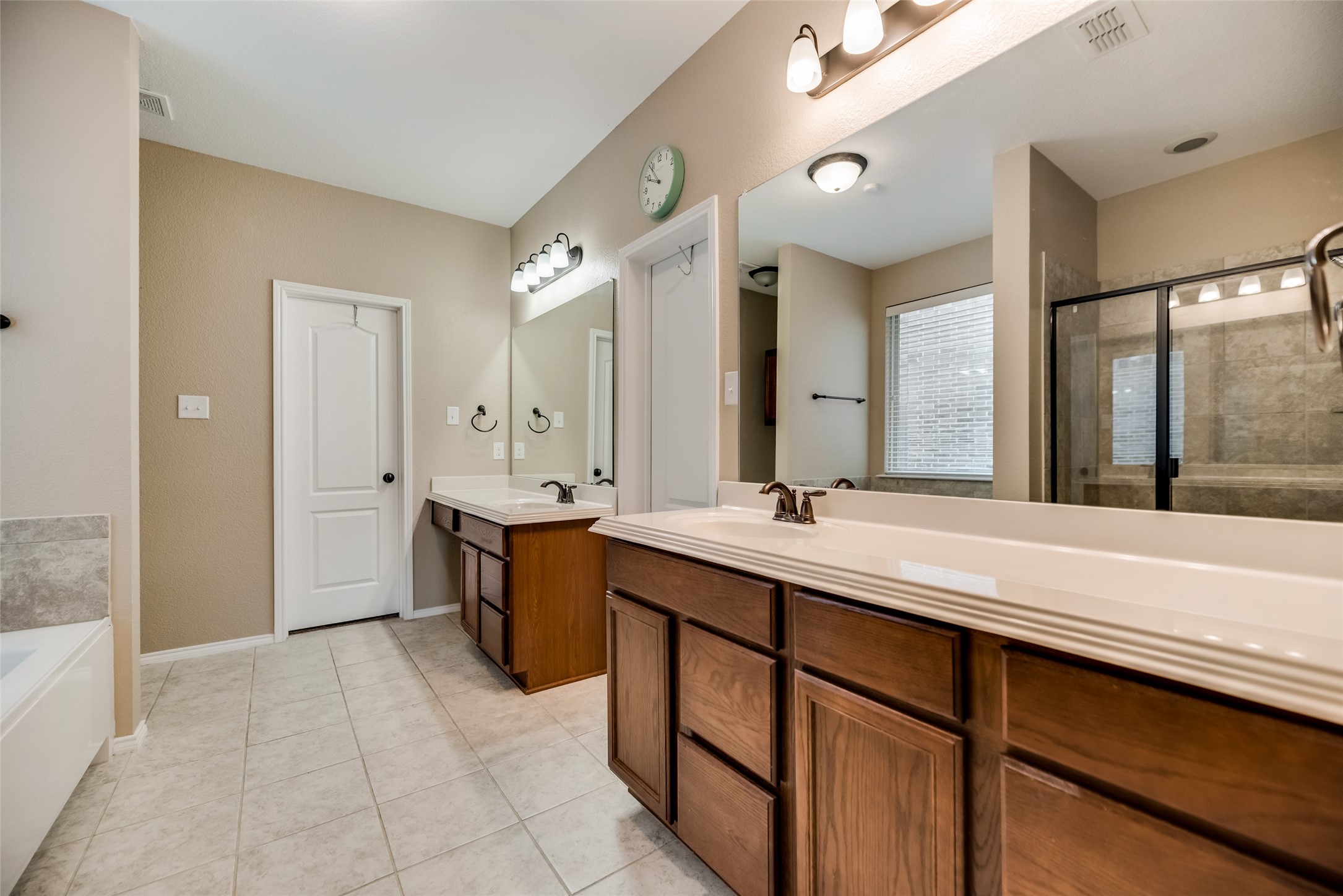1801 Meadow Trail Lane Aubrey TX 76227