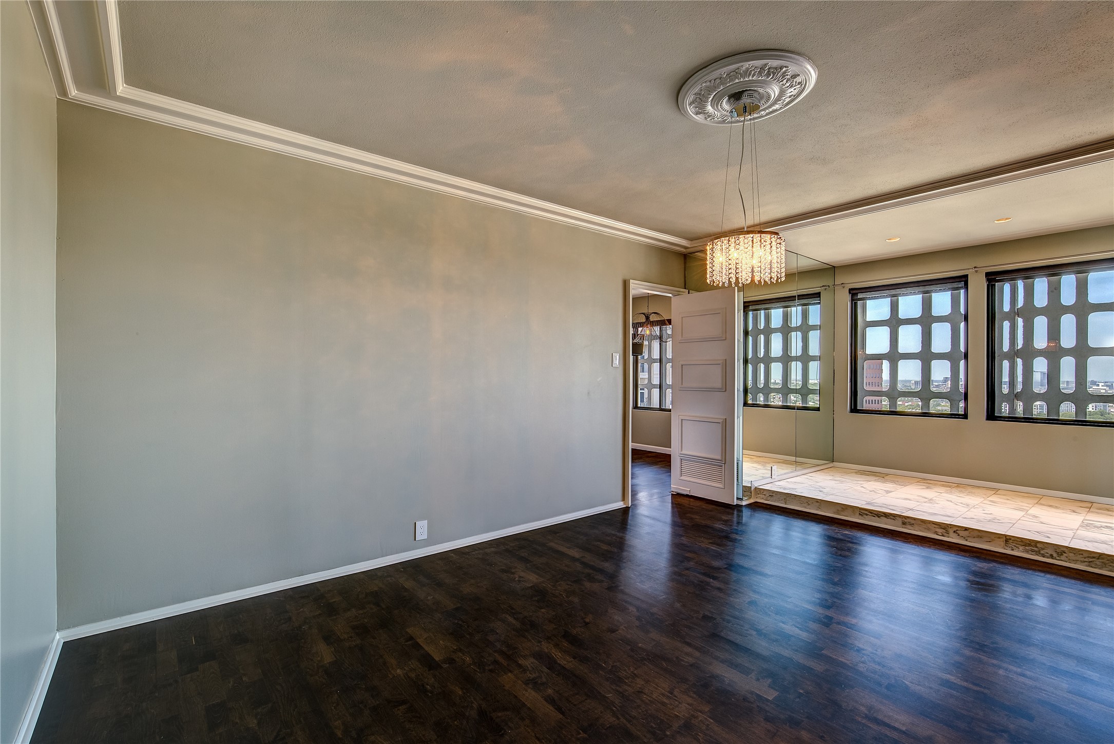 3525 Turtle Creek Boulevard Dallas TX 75219