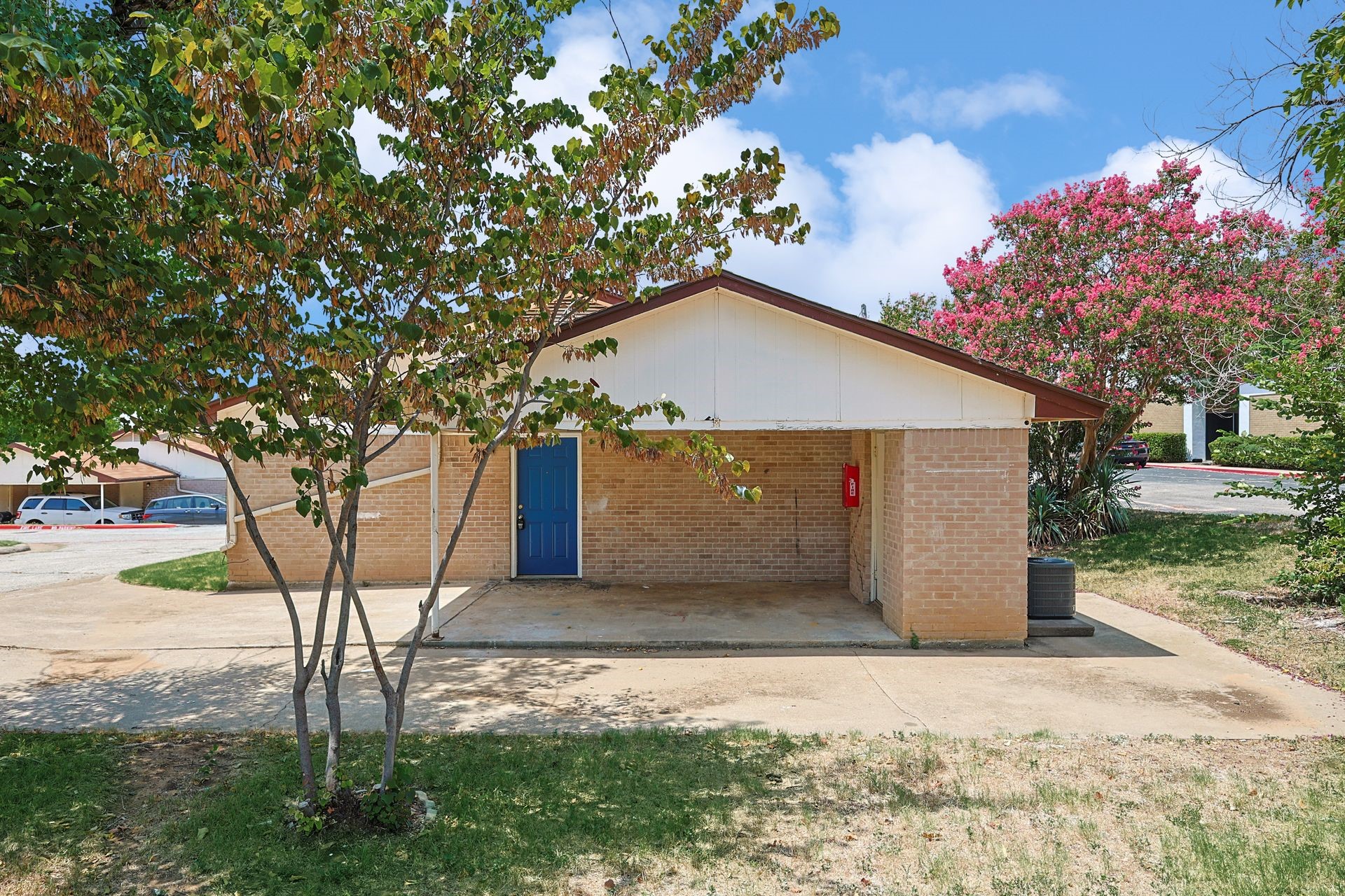 2637 W Randol Mill Road Arlington TX 76012