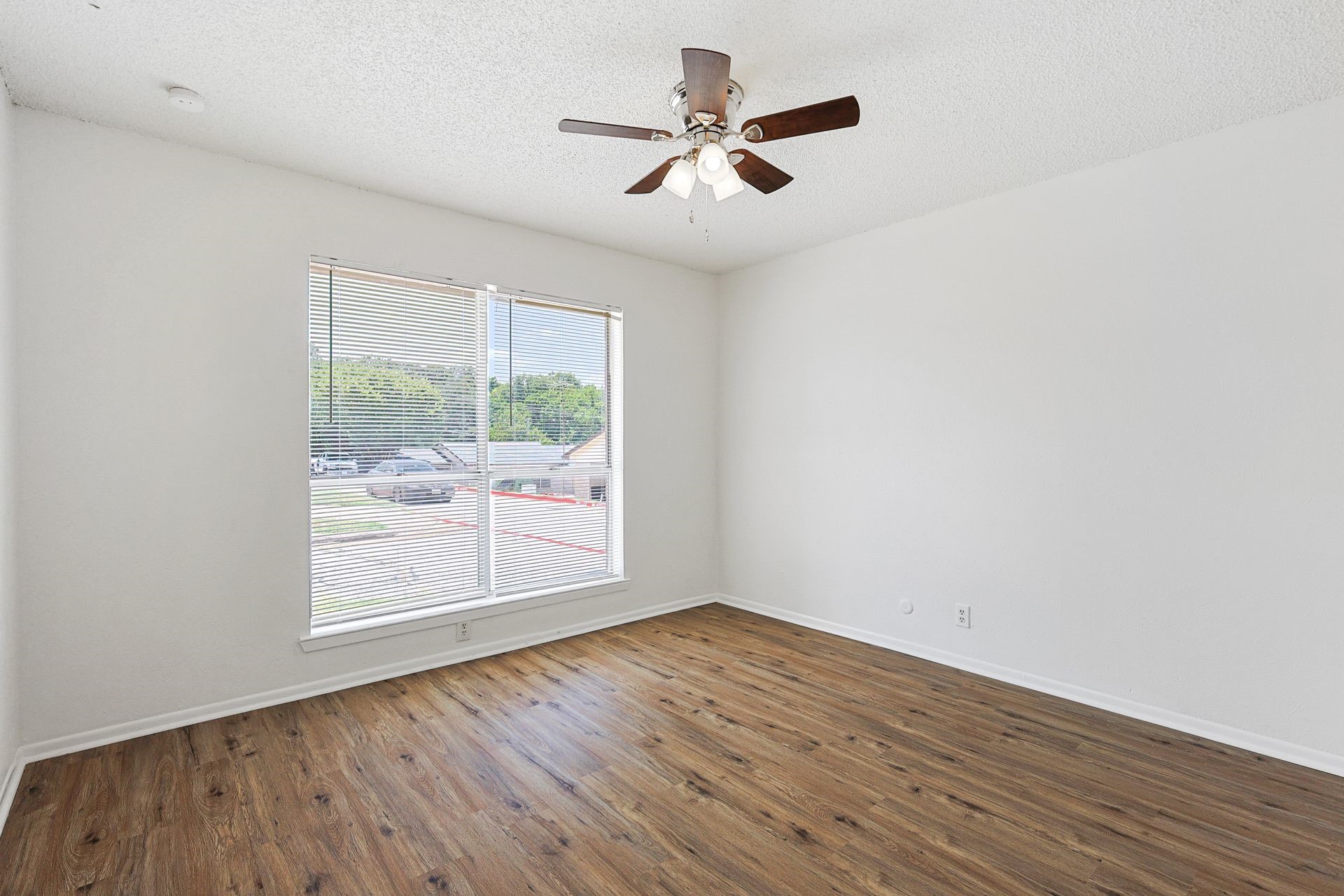 2637 W Randol Mill Road Arlington TX 76012